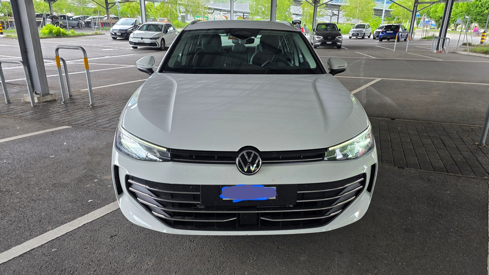 VW Passat Variant 1.5 eTSI evo2 Business DSG-image-0