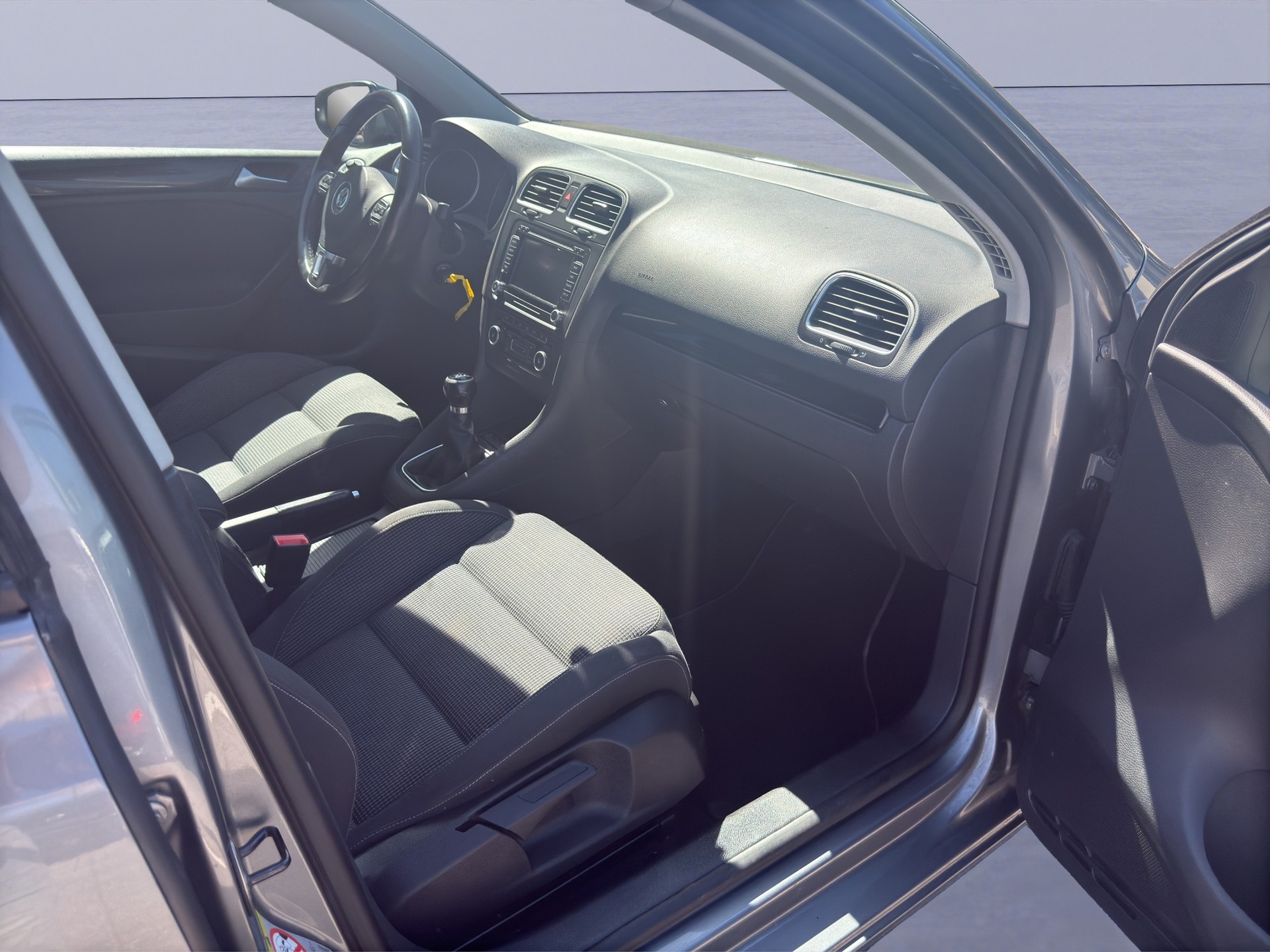 VW Golf 1.2 TSI BlueMotion Technology Team-image-10