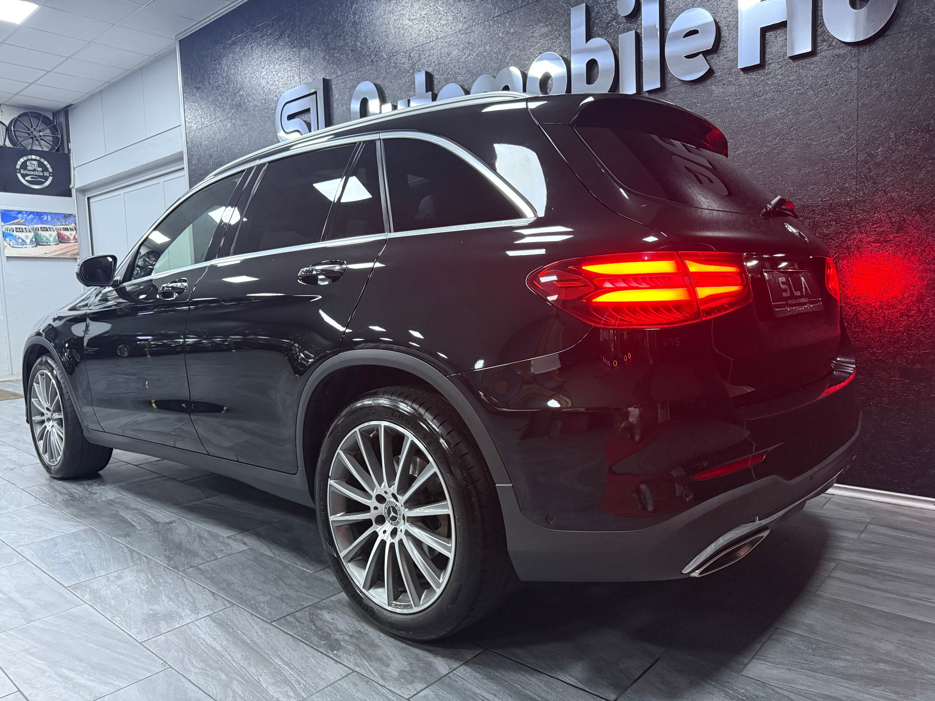 MERCEDES-BENZ GLC 250 AMG Line 4Matic 9G-Tronic / CH Fz / Vollausstattung-image-5