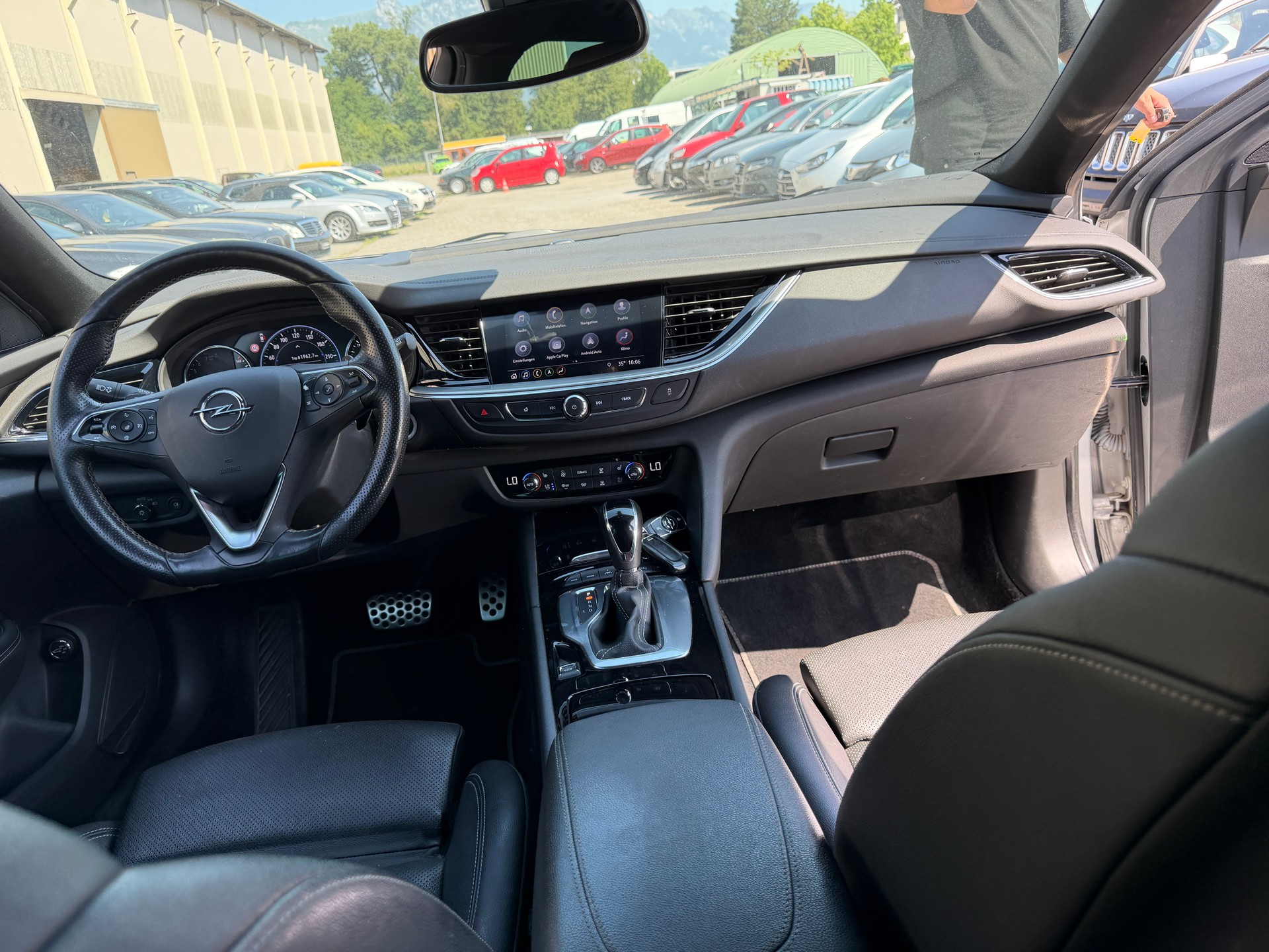 OPEL Insignia 2.0 T Sports Tourer GSi Automatic-image-7