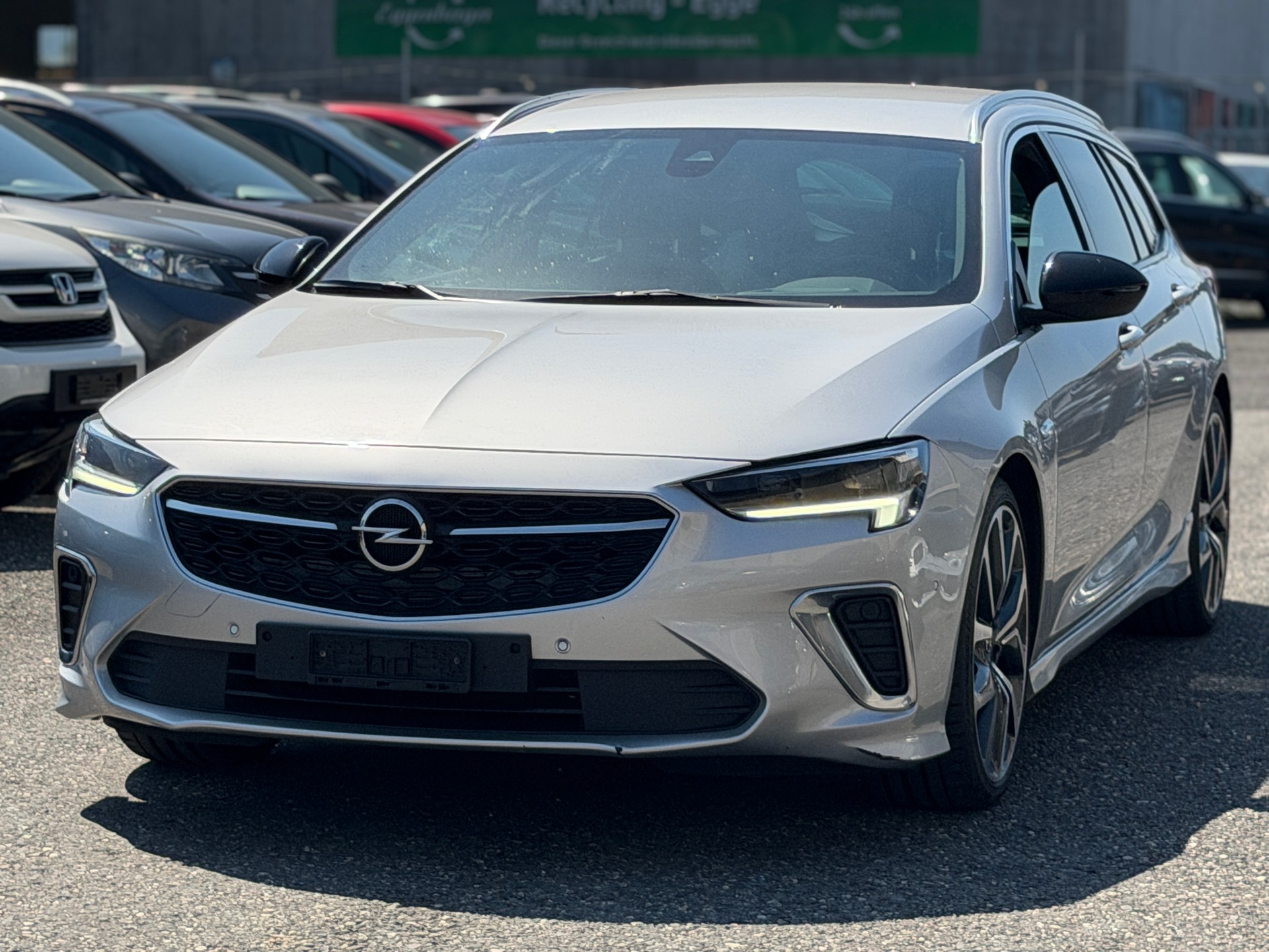 OPEL Insignia 2.0 T Sports Tourer GSi Automatic-image-1