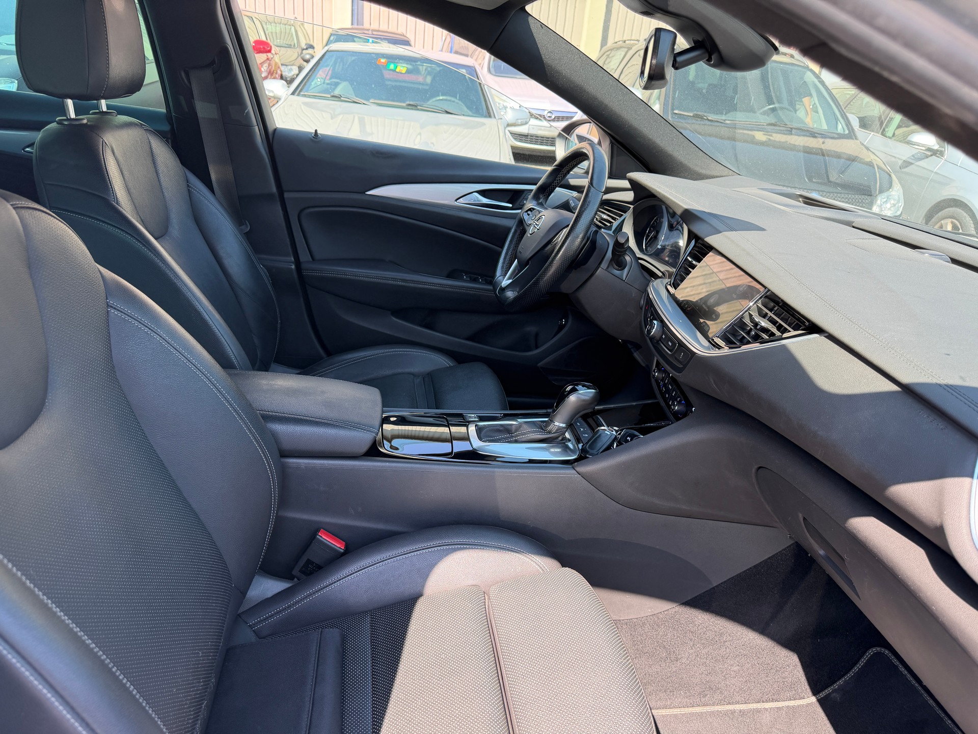 OPEL Insignia 2.0 T Sports Tourer GSi Automatic-image-6