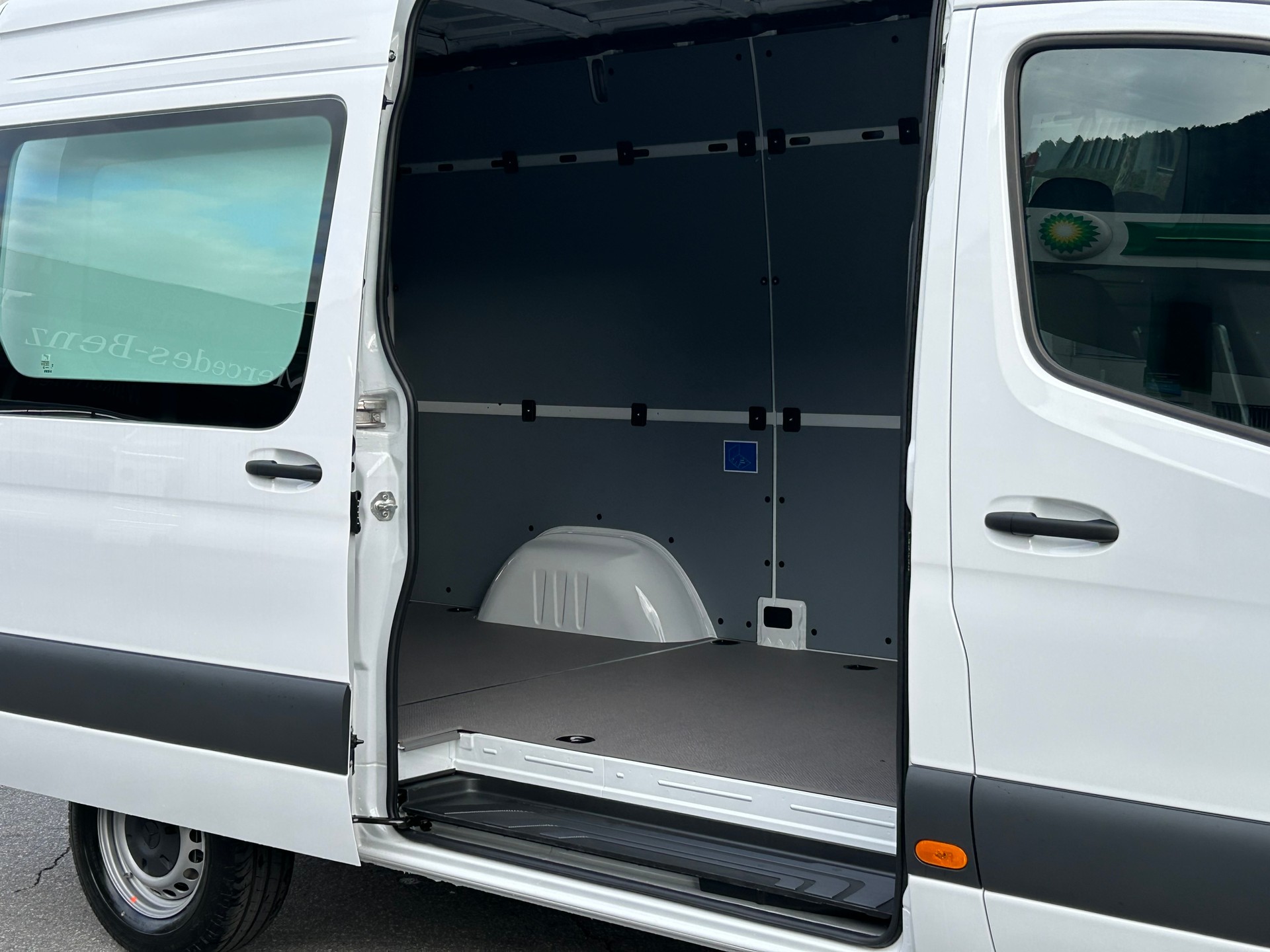 MERCEDES-BENZ Sprinter 315 CDI PRO KA Standard-image-10