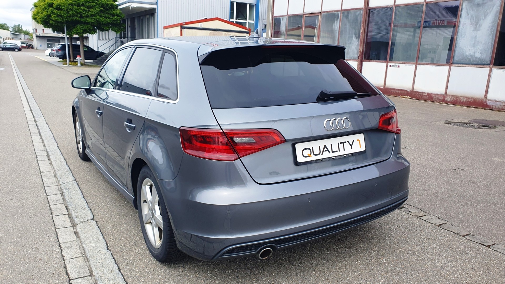 AUDI A3 Sportback 1.6 TDI Attraction S-tronic-image-7