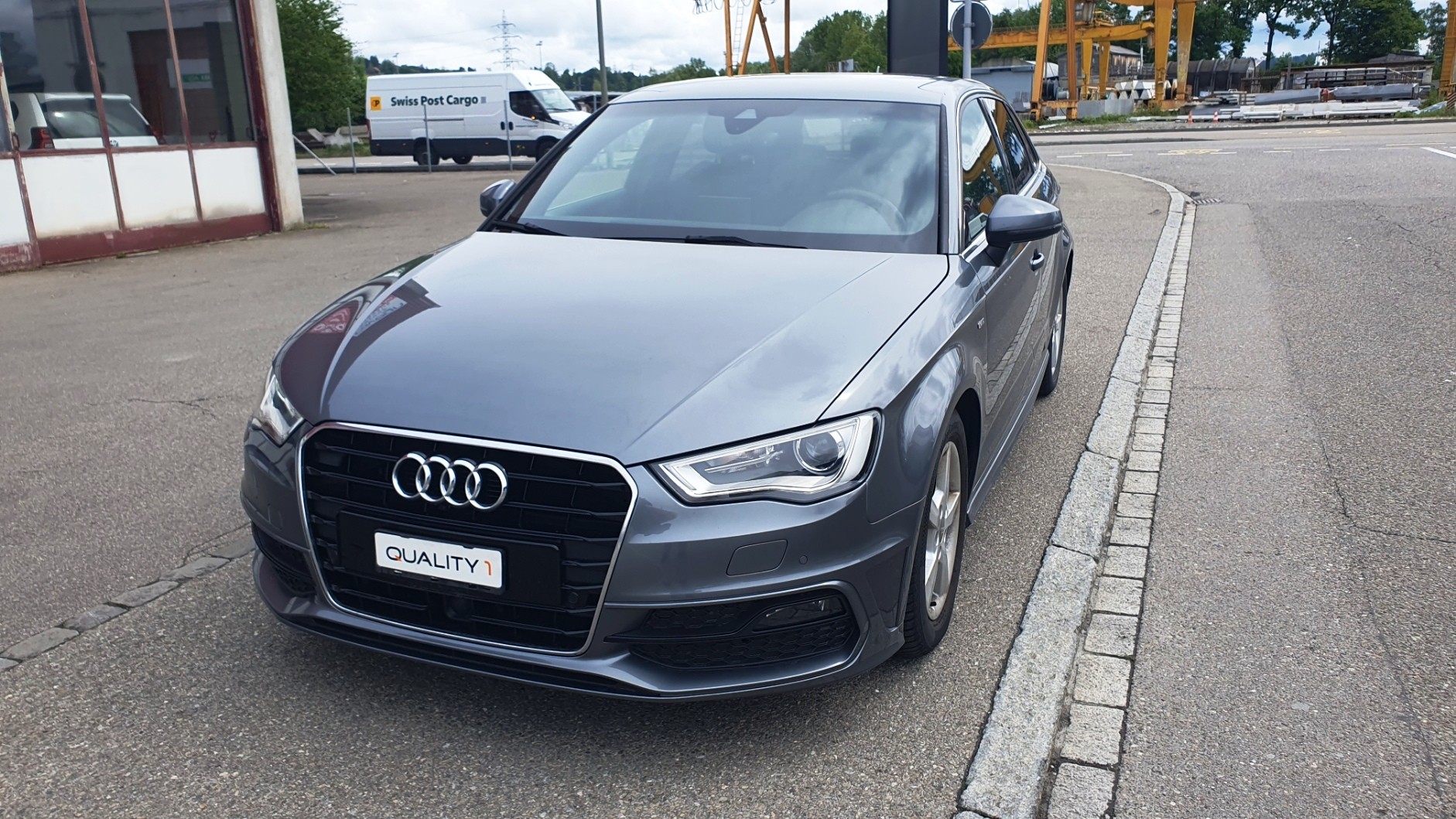 AUDI A3 Sportback 1.6 TDI Attraction S-tronic-image-1