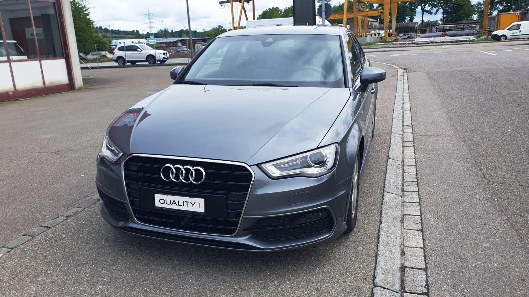 AUDI A3 Sportback 1.6 TDI Attraction S-tronic-image-2