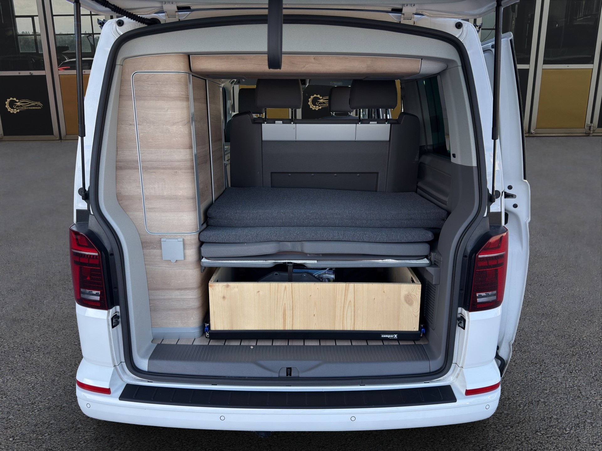 VW T6.1 California 3000 2.0 TDI 204 Coast Edition Liberty DSG 4m-image-16