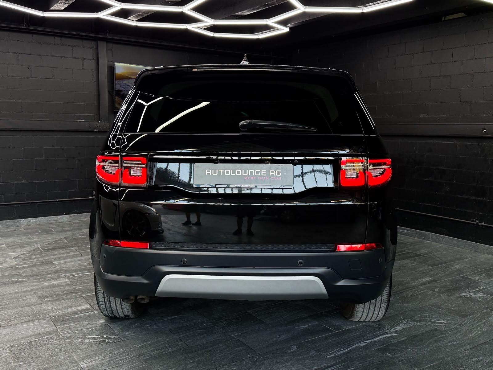 LAND ROVER Discovery Sport D200 2.0D TD4 MHEV HSE AT9-image-8