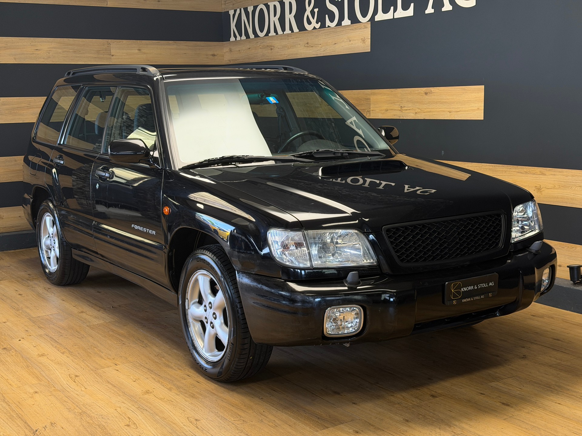 SUBARU Forester 2.0 Turbo Club Automatic-image-0