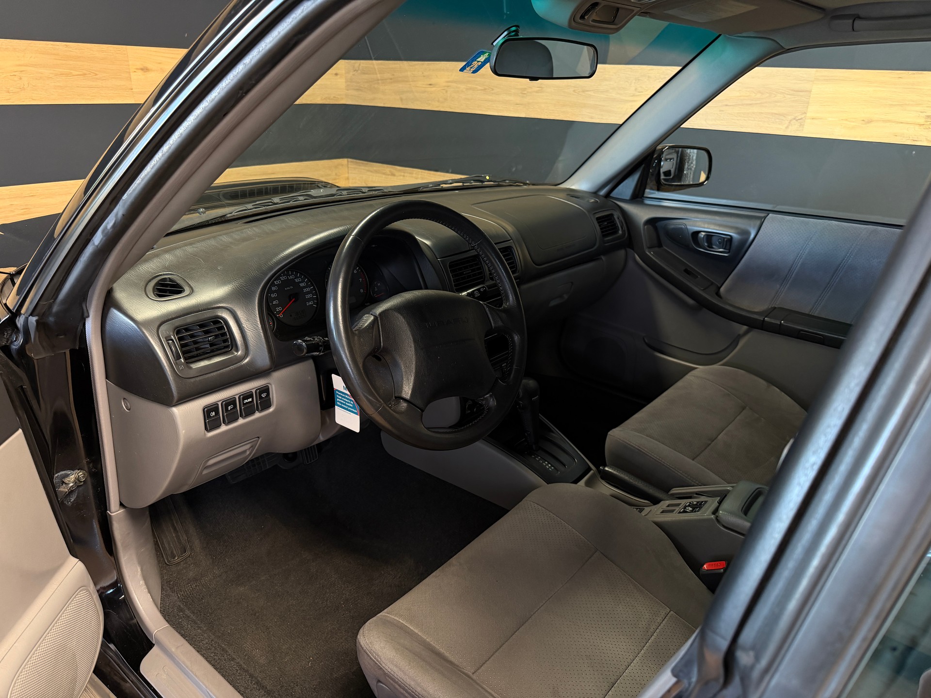 SUBARU Forester 2.0 Turbo Club Automatic-image-7
