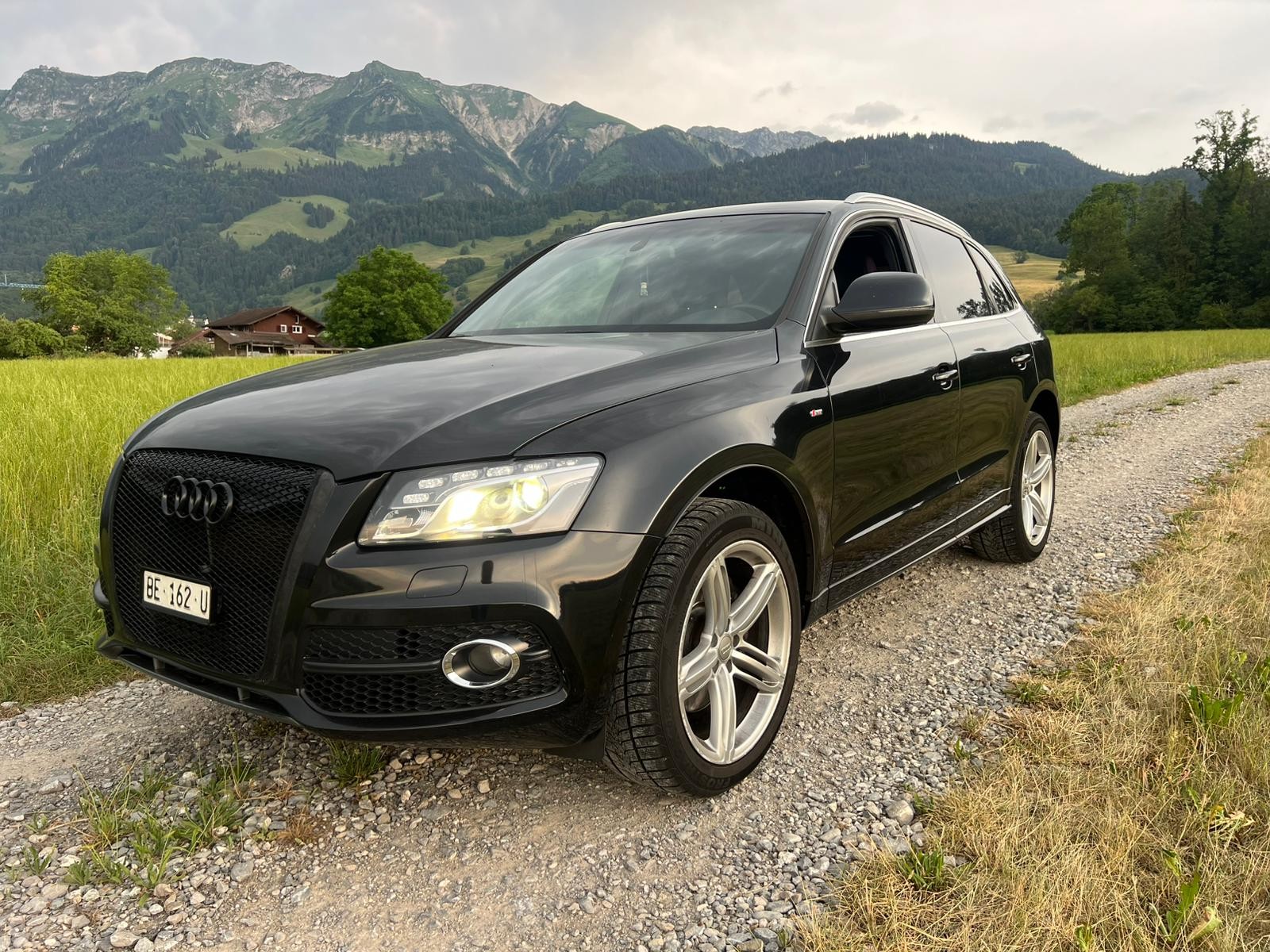 AUDI Q5 3.0 TDI quattro S-tronic-image-1