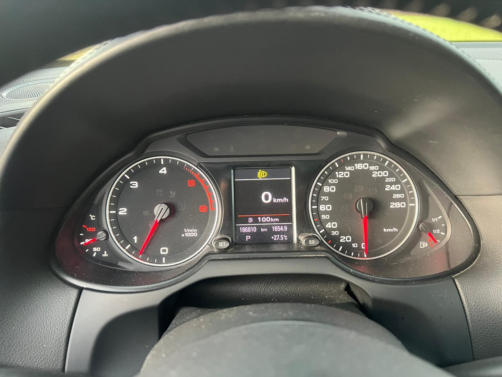 AUDI Q5 3.0 TDI quattro S-tronic-image-9