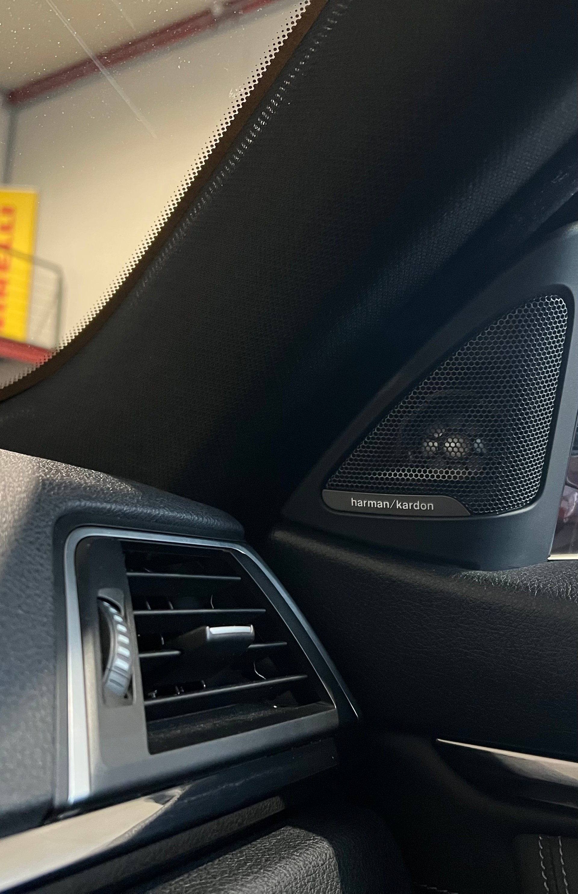 BMW M4 Coupé Competition DKG-image-9