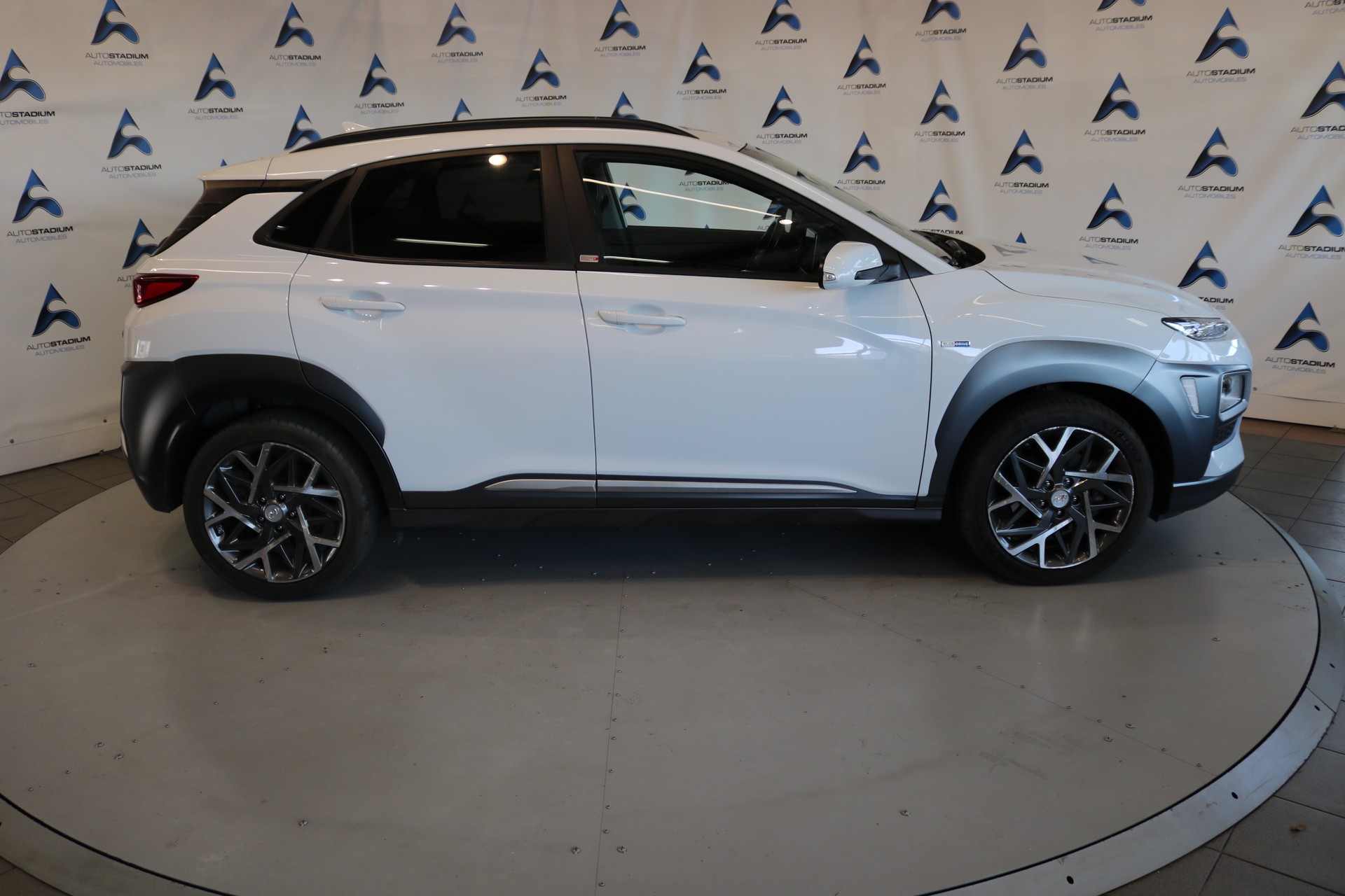 HYUNDAI Kona 1.6 GDi HEV Amplia DCT-image-26