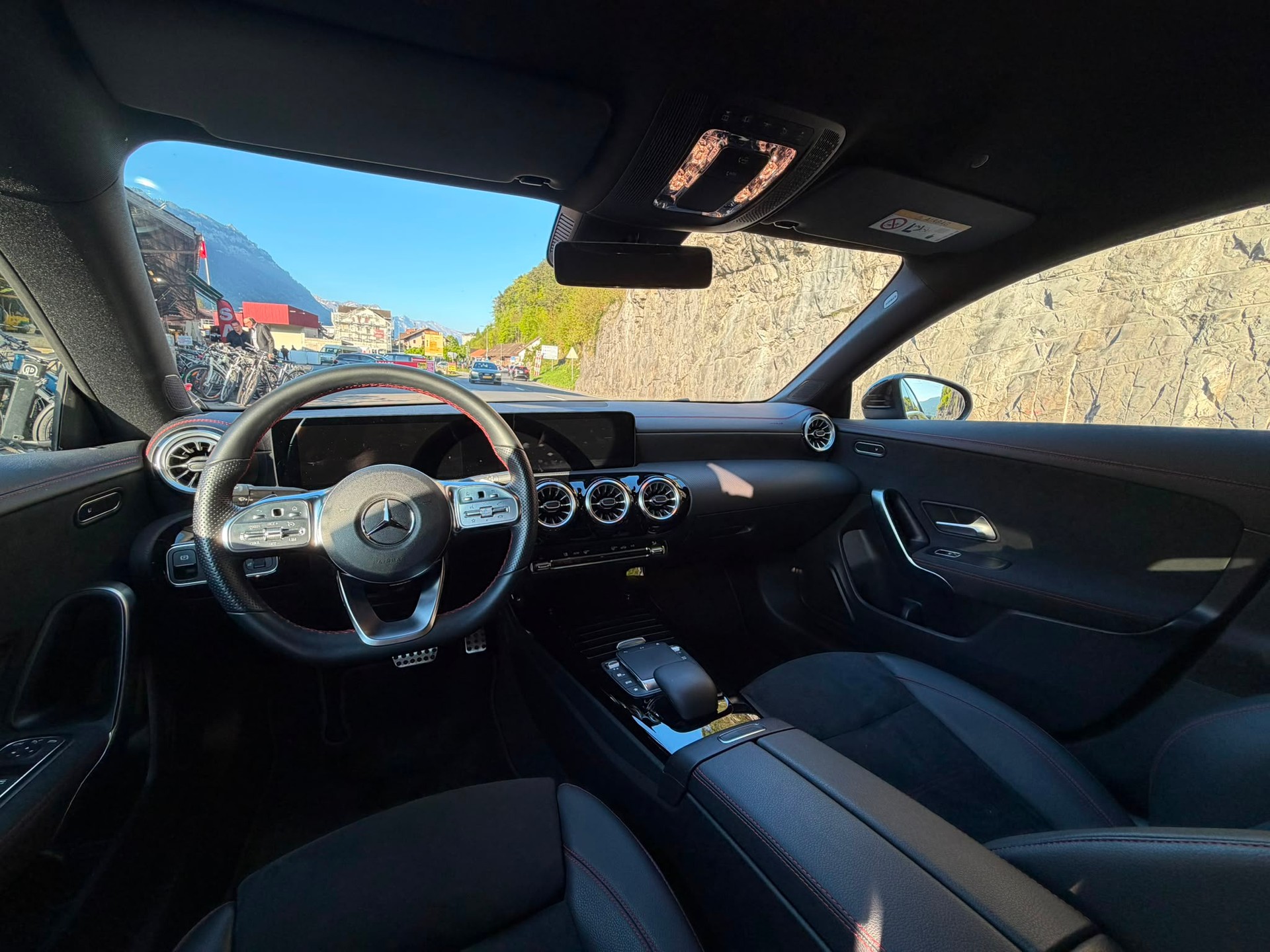 MERCEDES-BENZ CLA 250 AMG Line 4matic-image-4