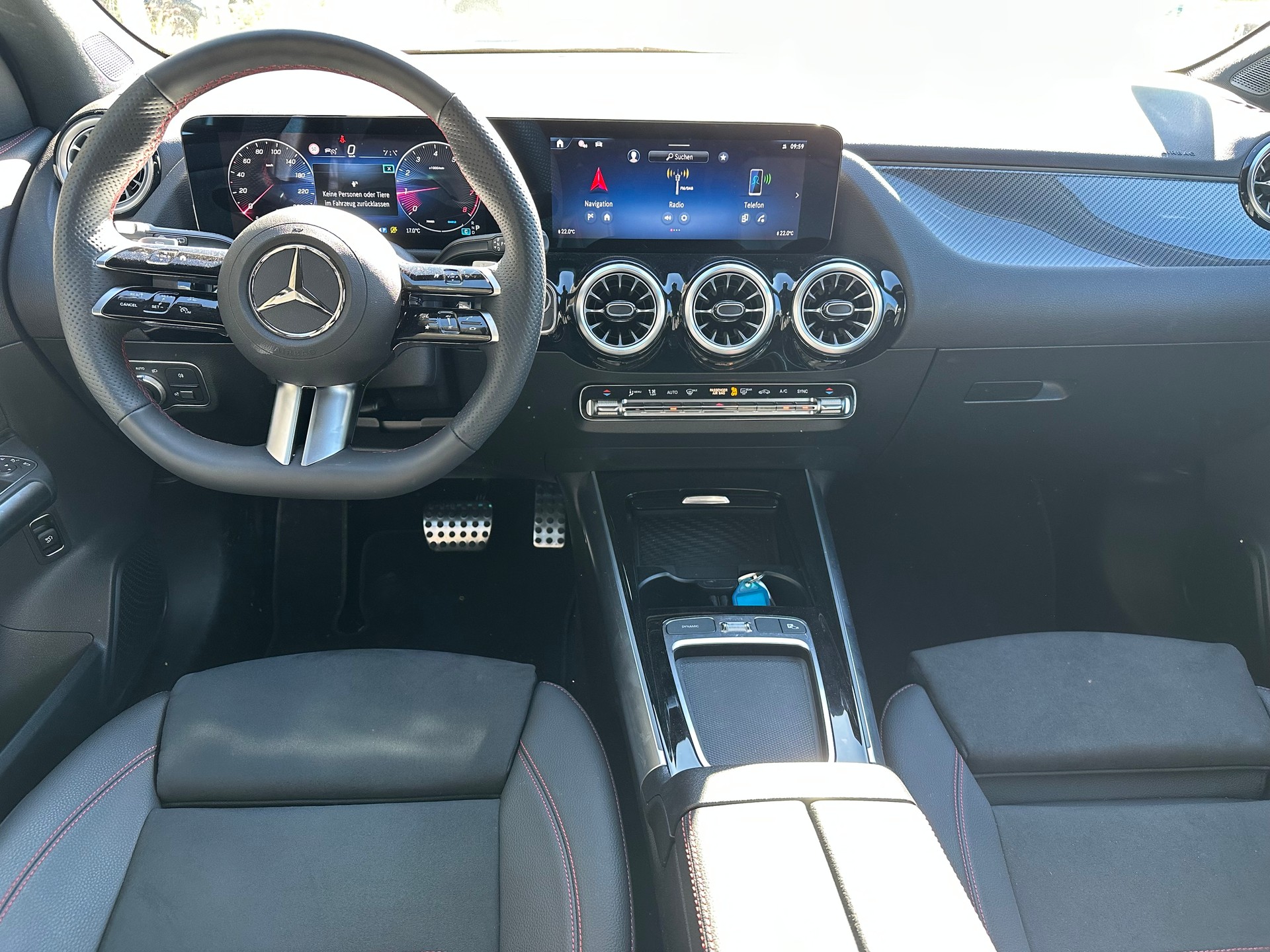 MERCEDES-BENZ GLA 220 AMG Line 4matic-image-8