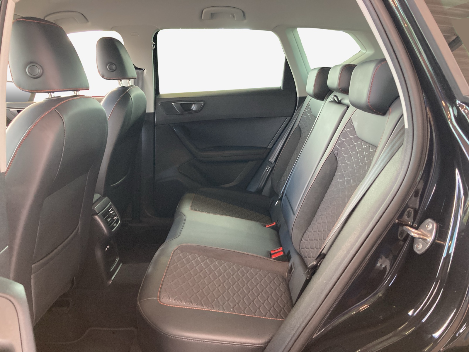 SEAT Ateca 1.5 TSI EVO DSG FR-image-11