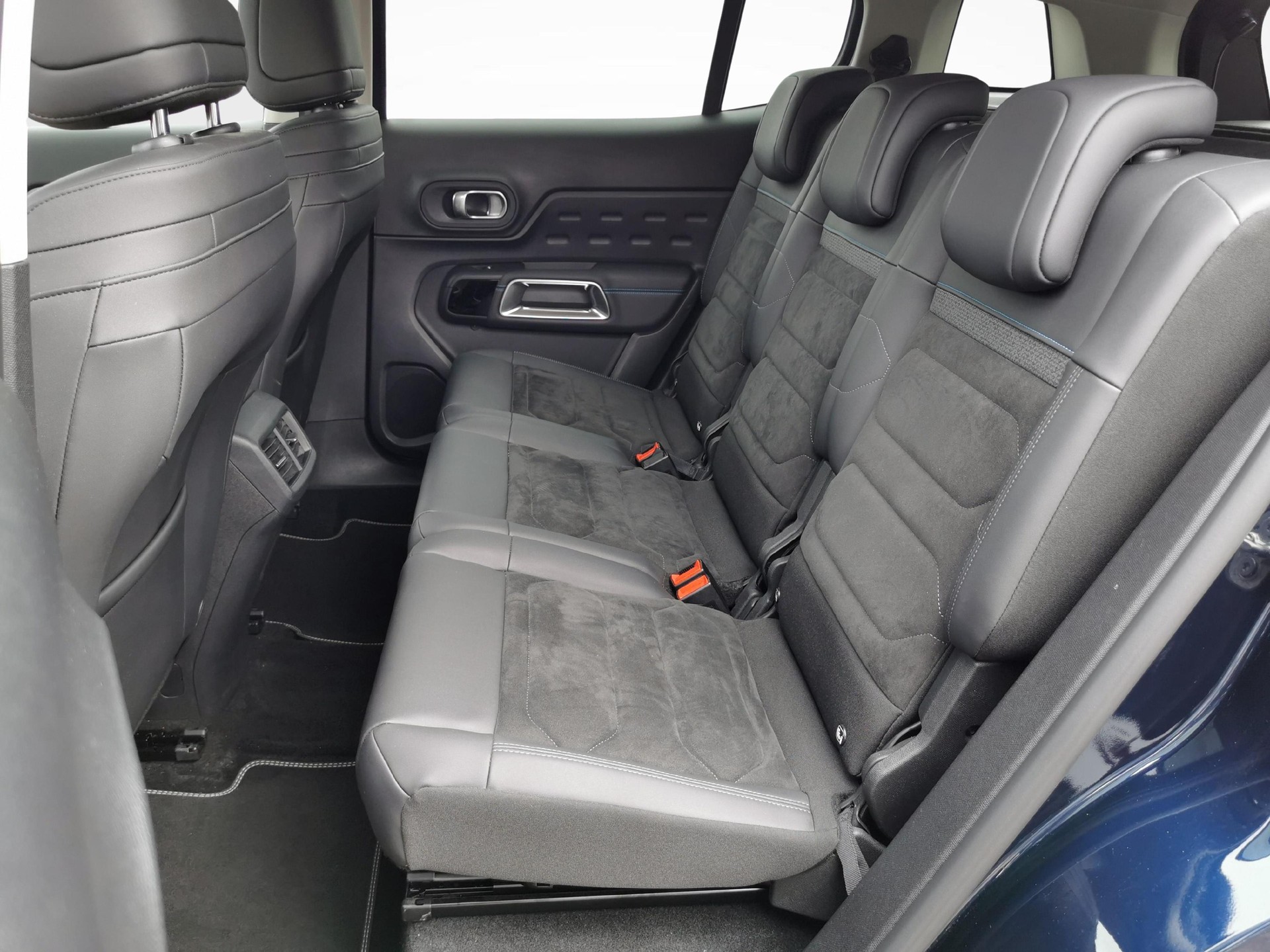 CITROEN C5 Aircross 1.6 Plug-in Hybrid Shine Pack-image-5
