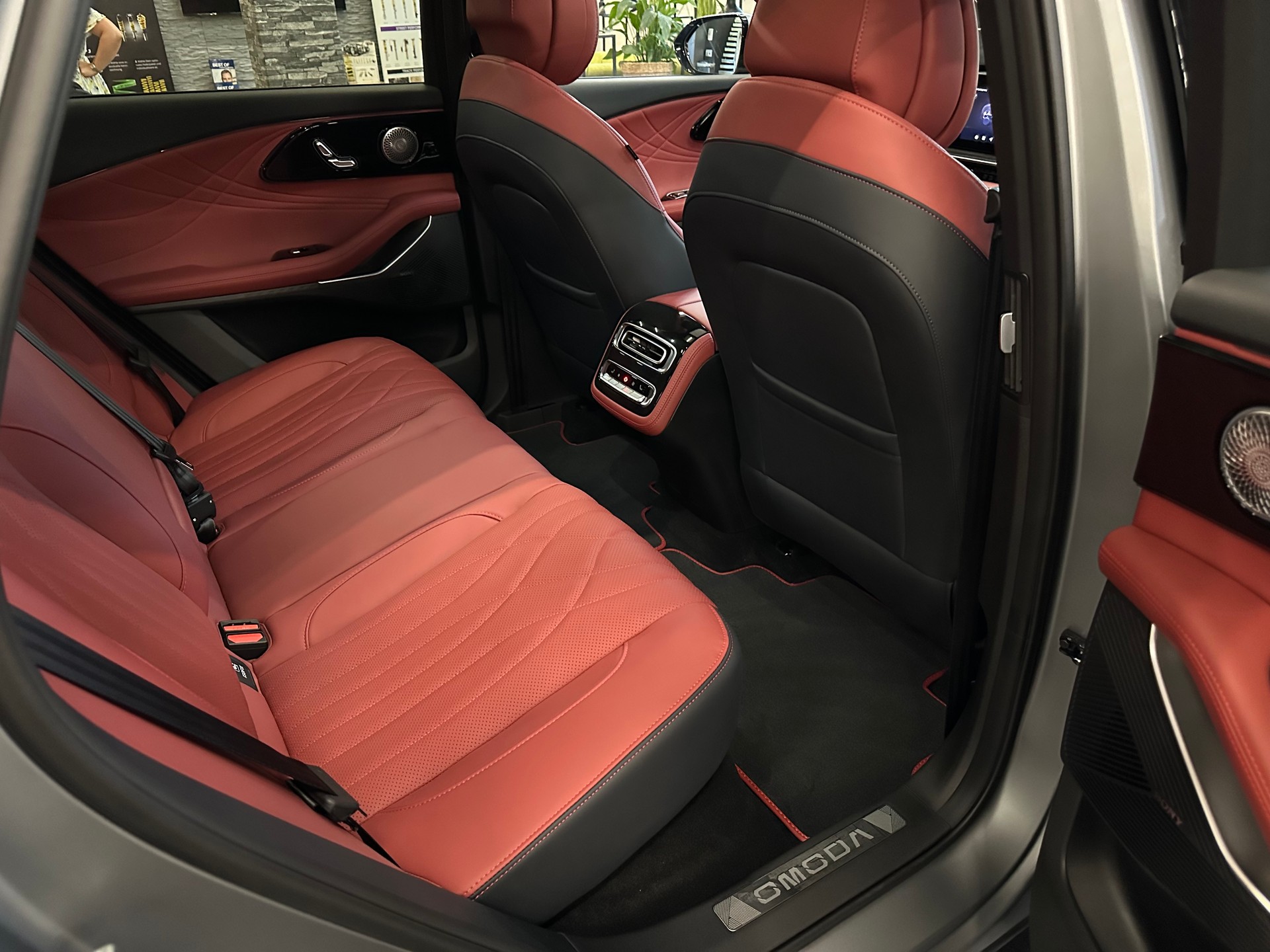 OMODA 9 PHEV SHS Exclusive AWD (Grau Matt)-image-15