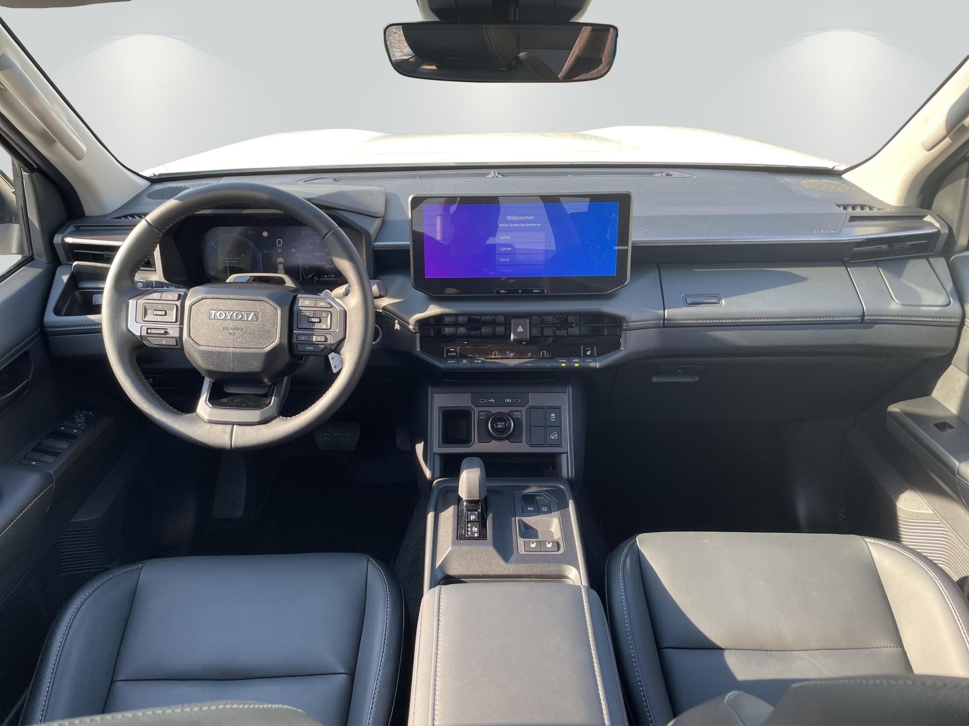 TOYOTA Hilux Double Cab.-Pick-up 59KWh Style-image-11