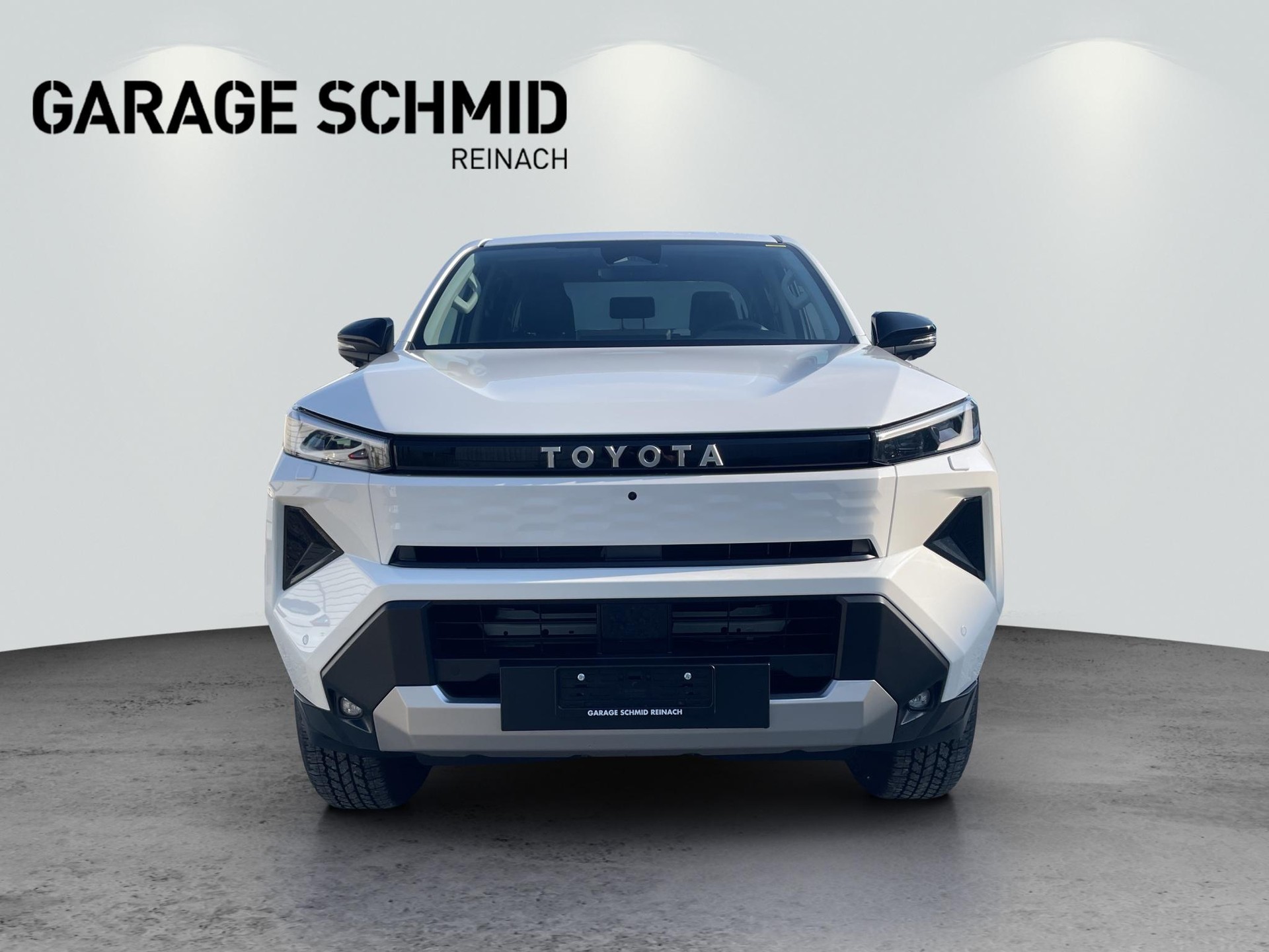 TOYOTA Hilux Double Cab.-Pick-up 59KWh Style-image-1