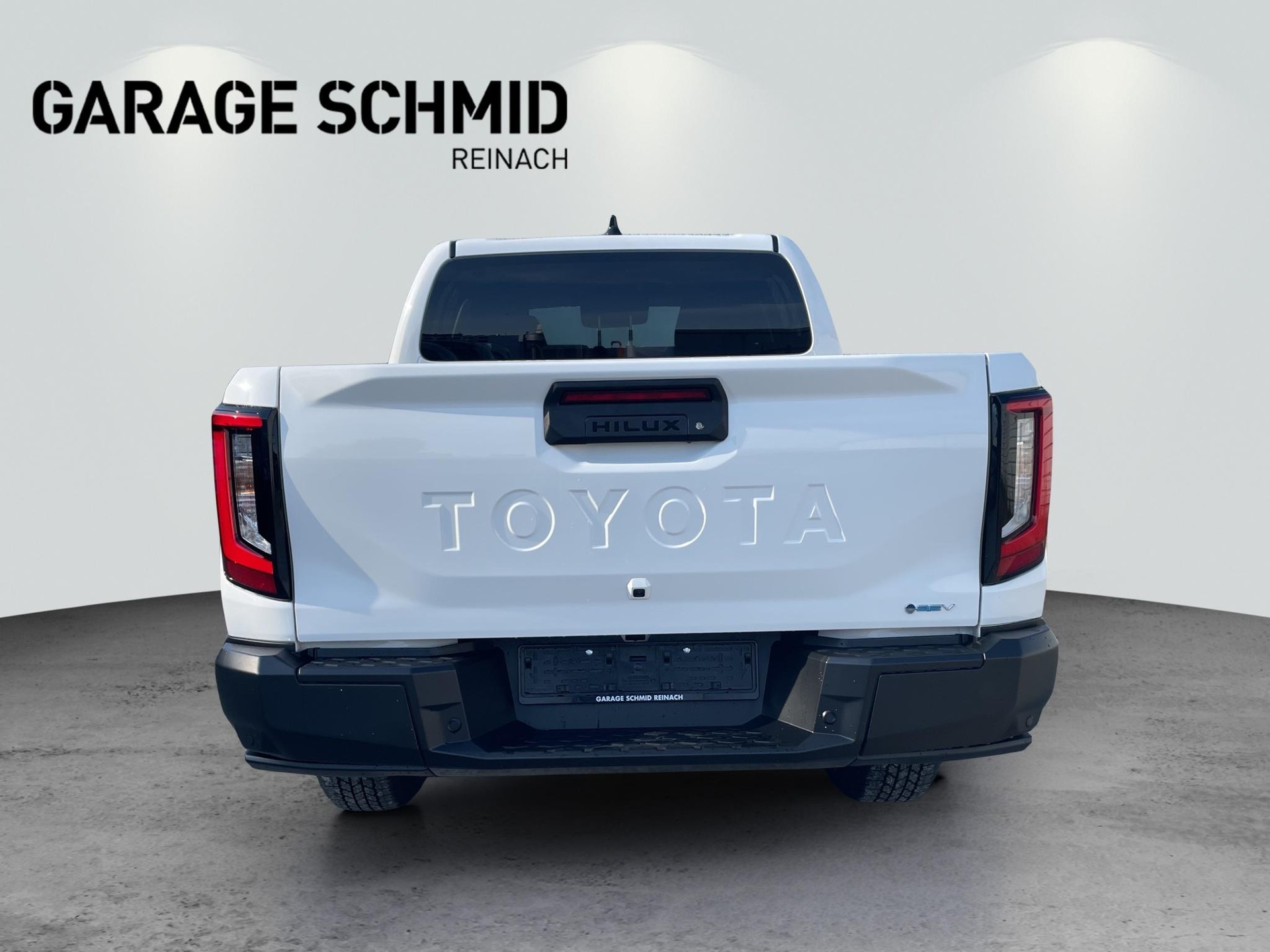 TOYOTA Hilux Double Cab.-Pick-up 59KWh Style-image-4