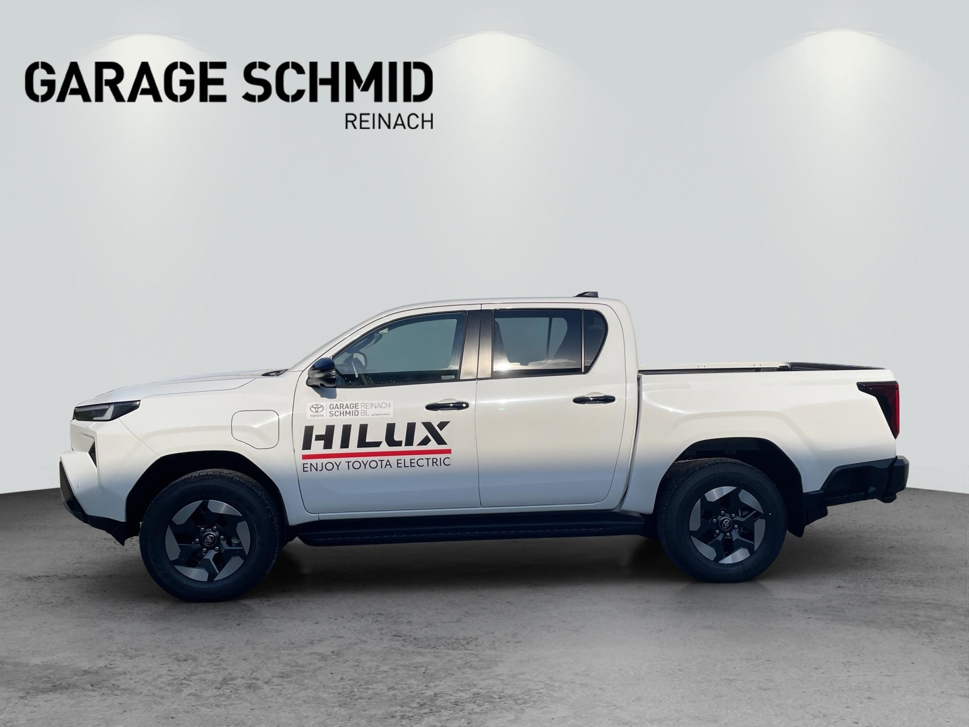 TOYOTA Hilux Double Cab.-Pick-up 59KWh Style-image-3