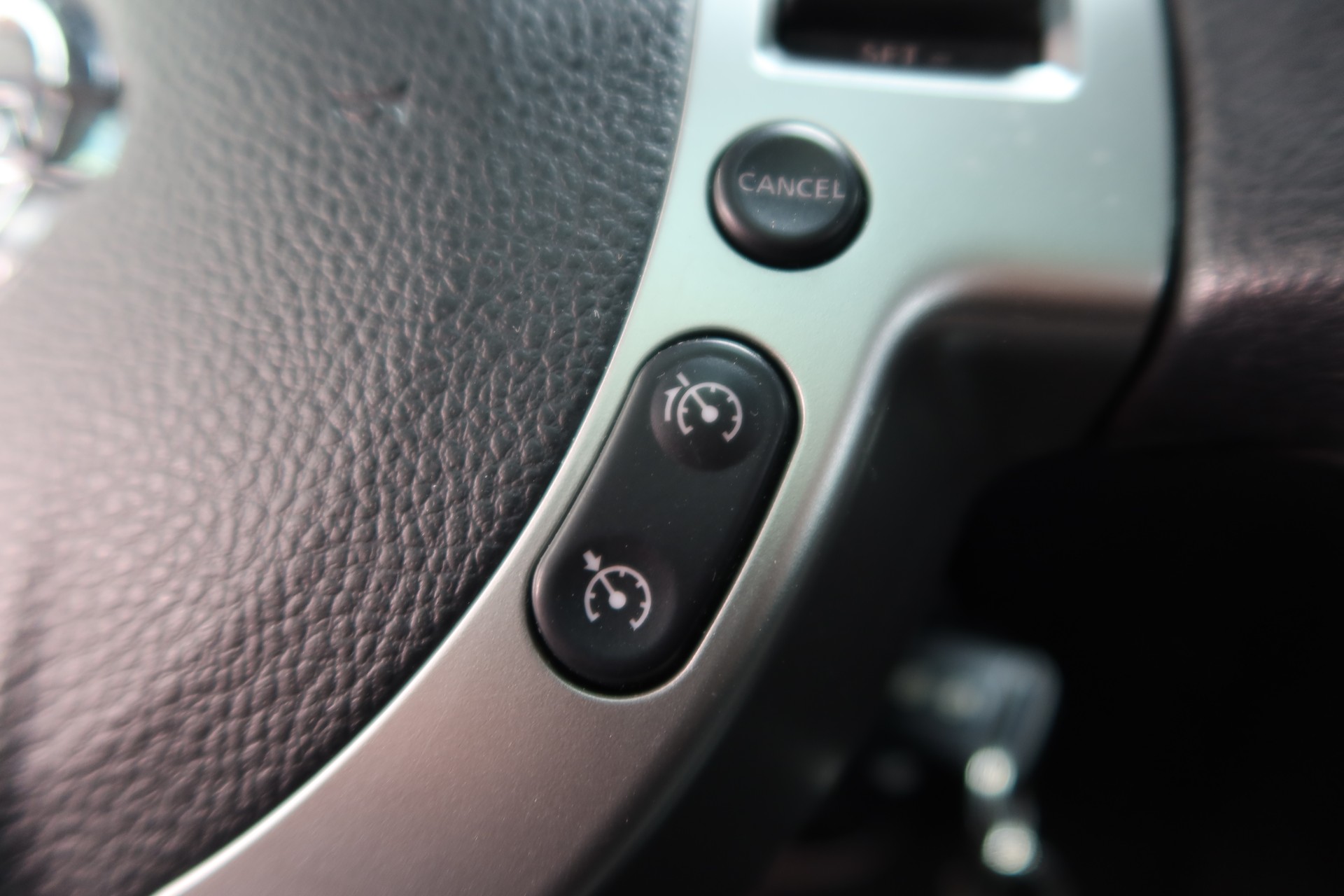 NISSAN Qashqai 2.0 dCi 4WD tekna-image-14