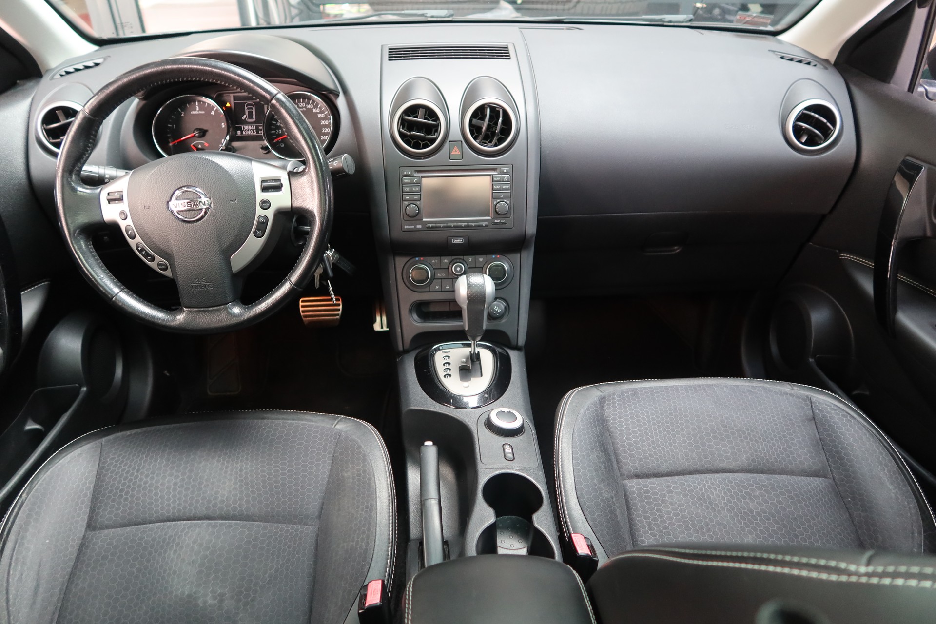 NISSAN Qashqai 2.0 dCi 4WD tekna-image-7