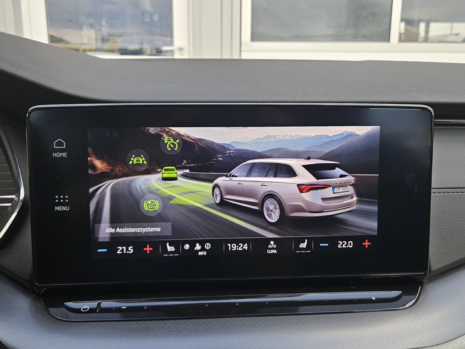 SKODA Octavia Combi 2.0 TDI Ambition 4x4 DSG * Anhängerkupplung *-image-24
