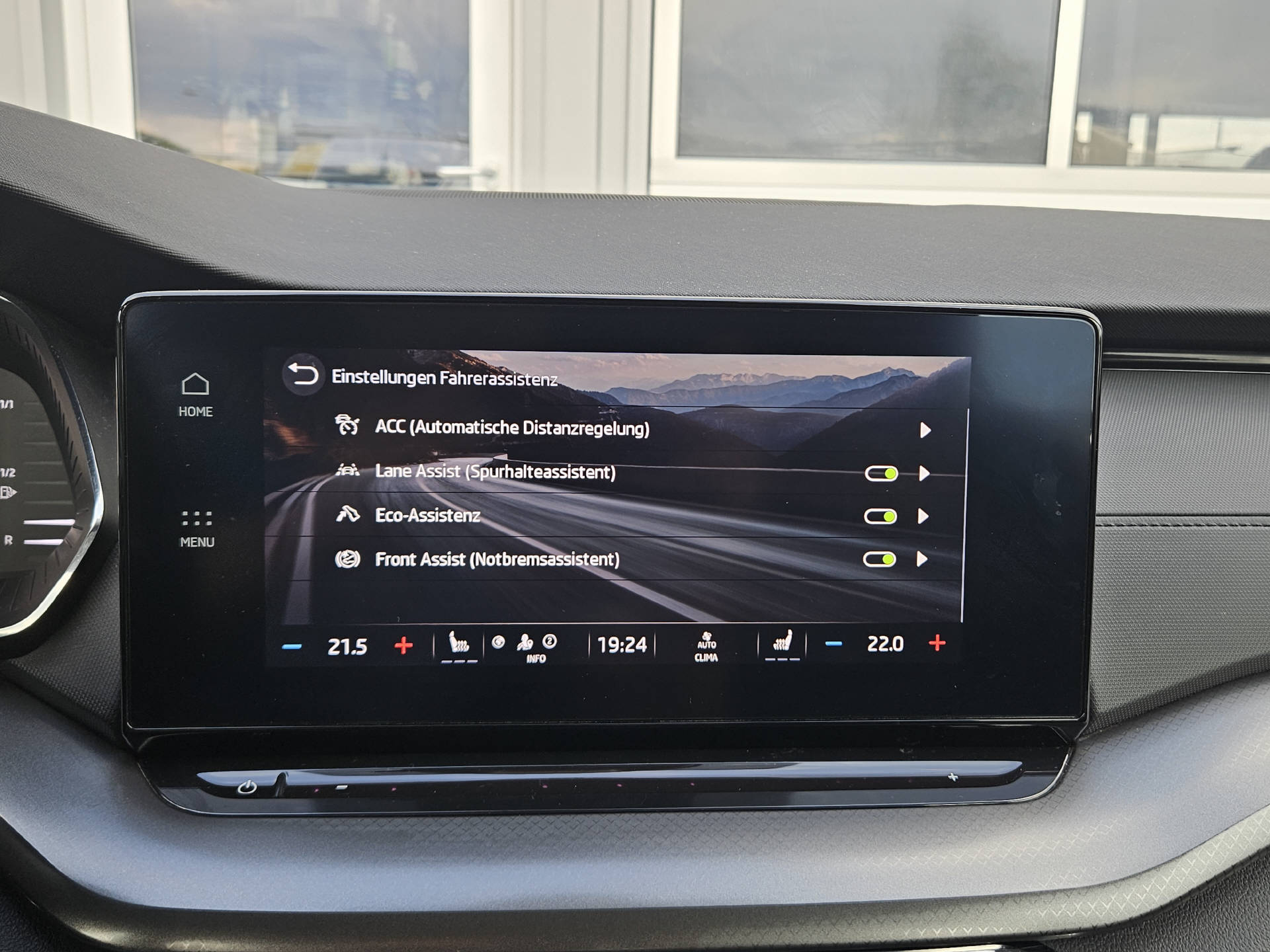 SKODA Octavia Combi 2.0 TDI Ambition 4x4 DSG * Anhängerkupplung *-image-23