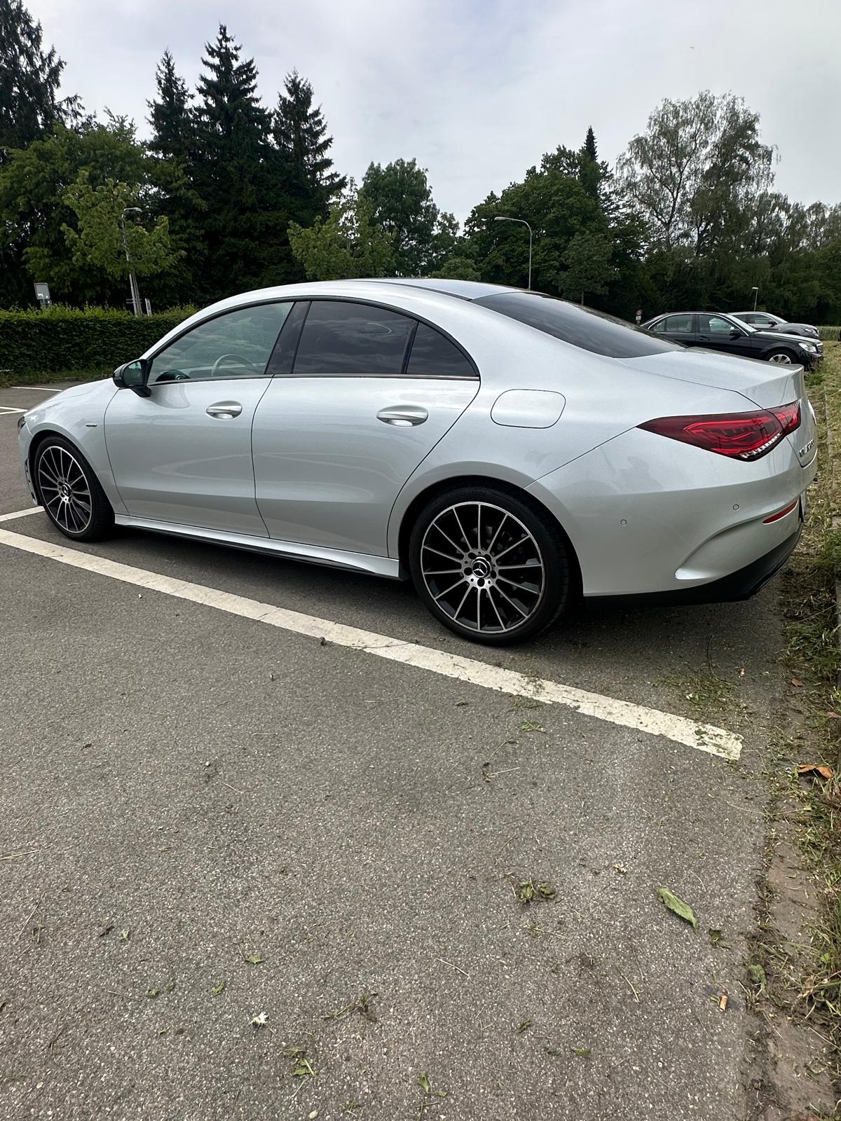 MERCEDES-BENZ CLA 200-image-3