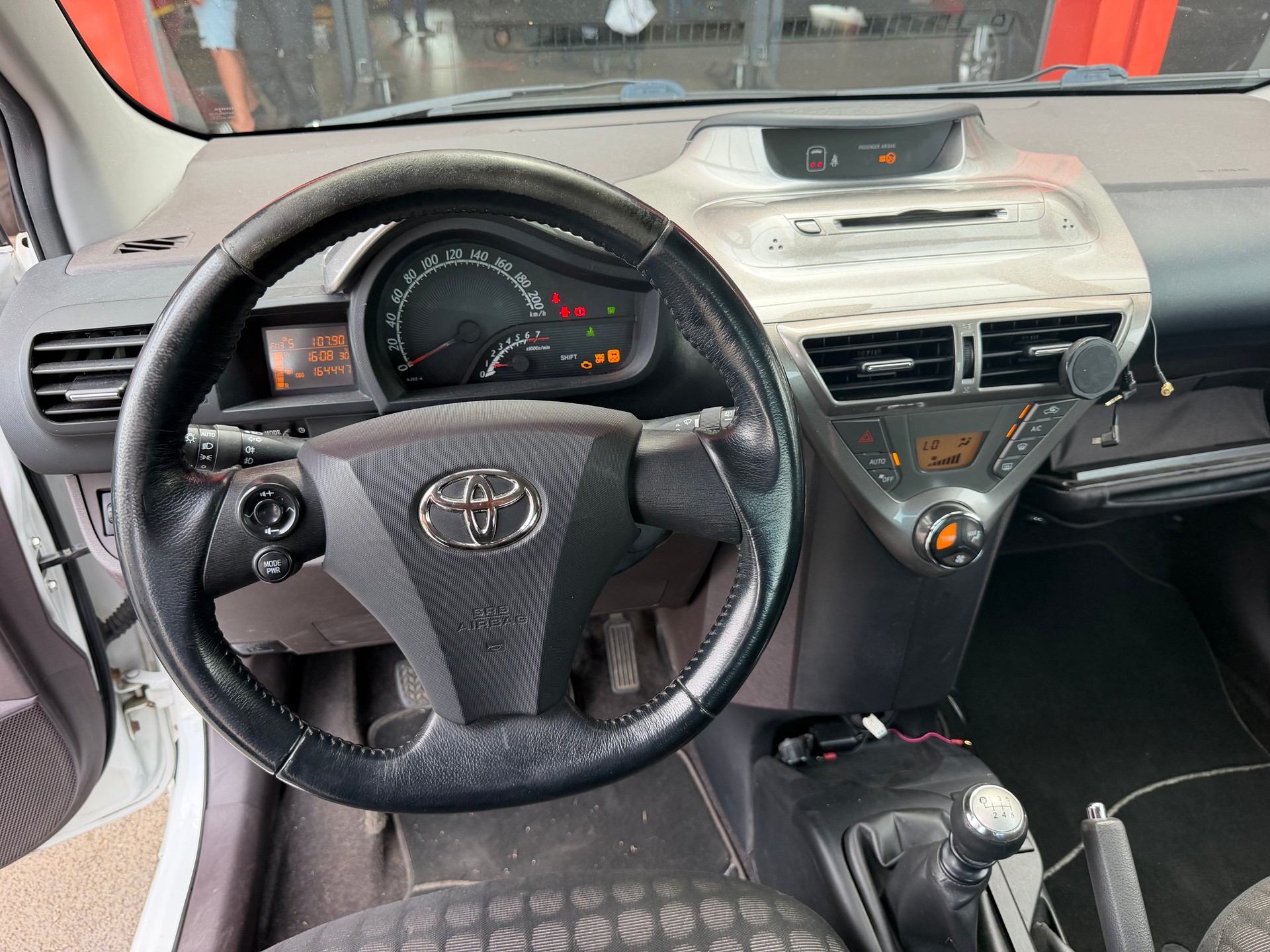 TOYOTA iQ3 1.33 Dual VVT-i-image-7