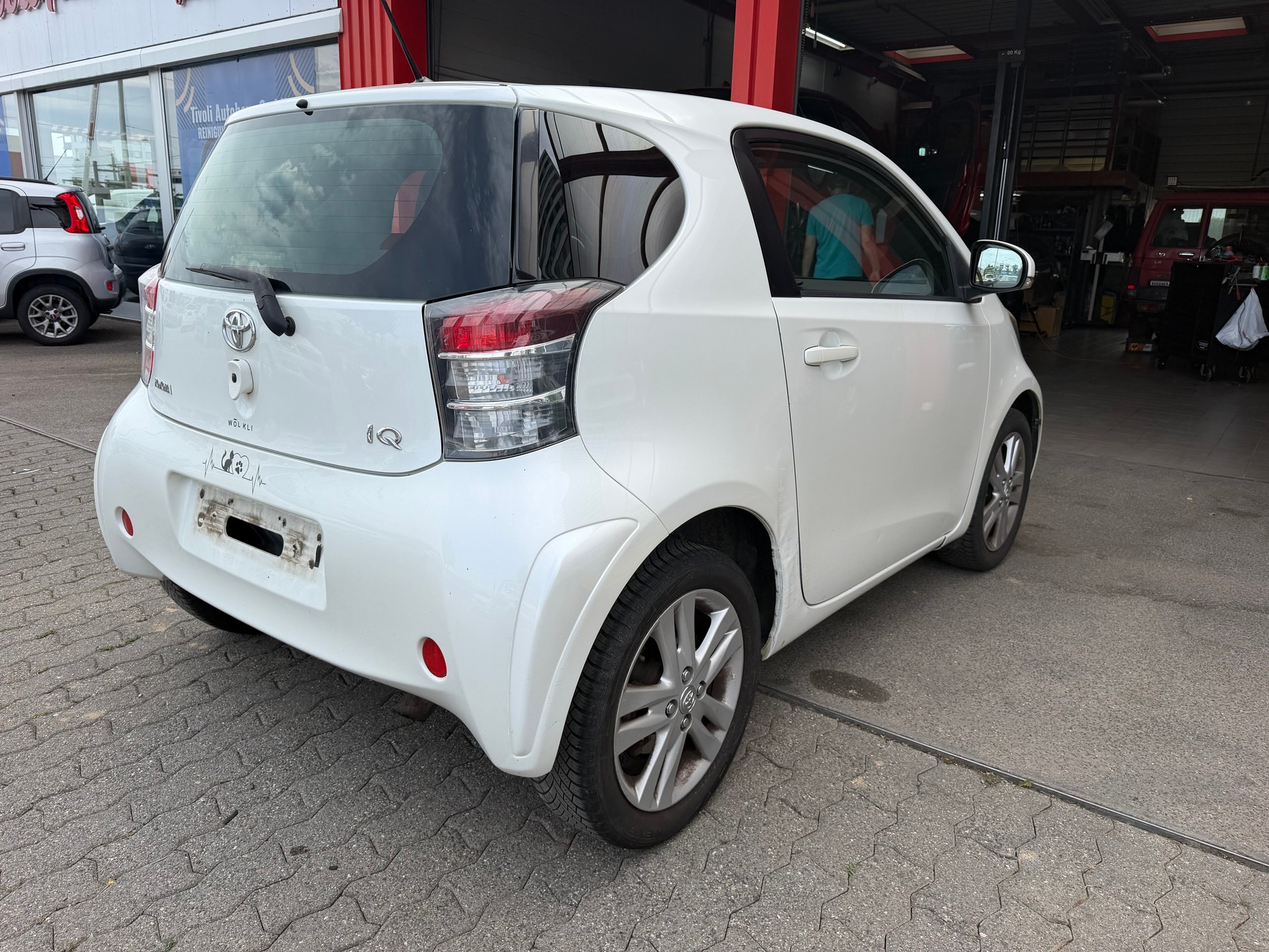 TOYOTA iQ3 1.33 Dual VVT-i-image-3