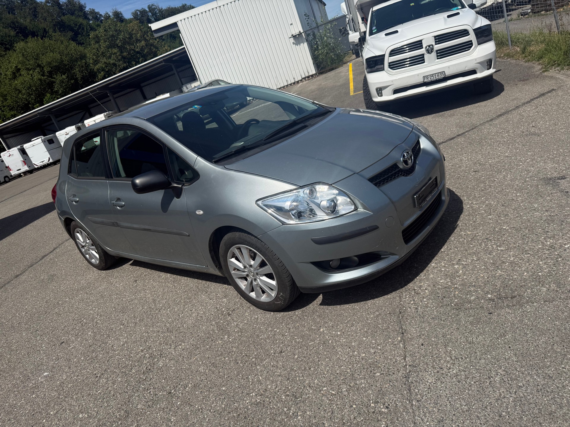 TOYOTA Auris 1.6 Linea Luna-image-1