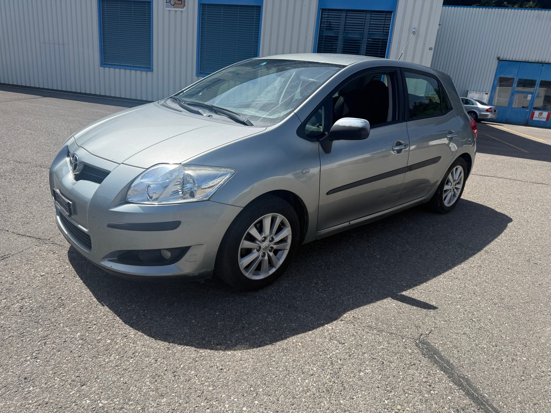 TOYOTA Auris 1.6 Linea Luna-image-0