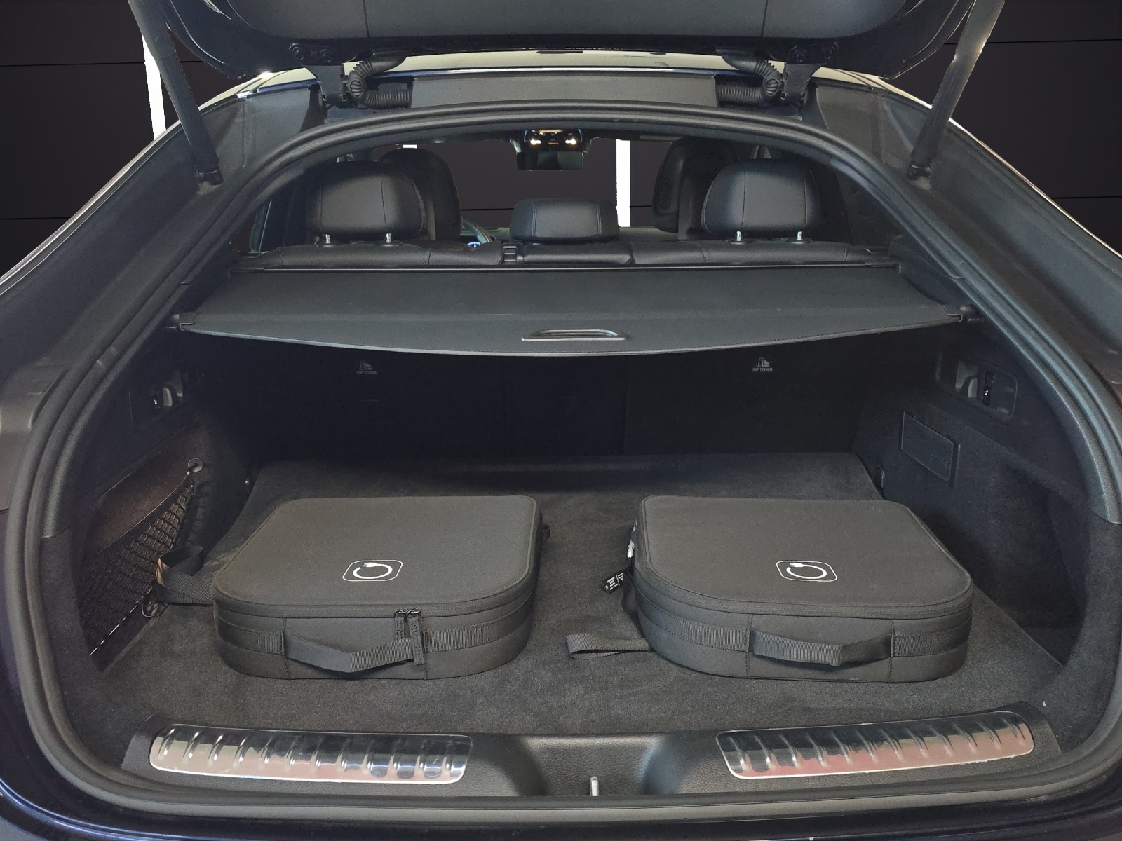 MERCEDES-BENZ GLC Coupé 300 de AMG Line 4Matic 9G-Tronic CH-Fahrzeug-image-23