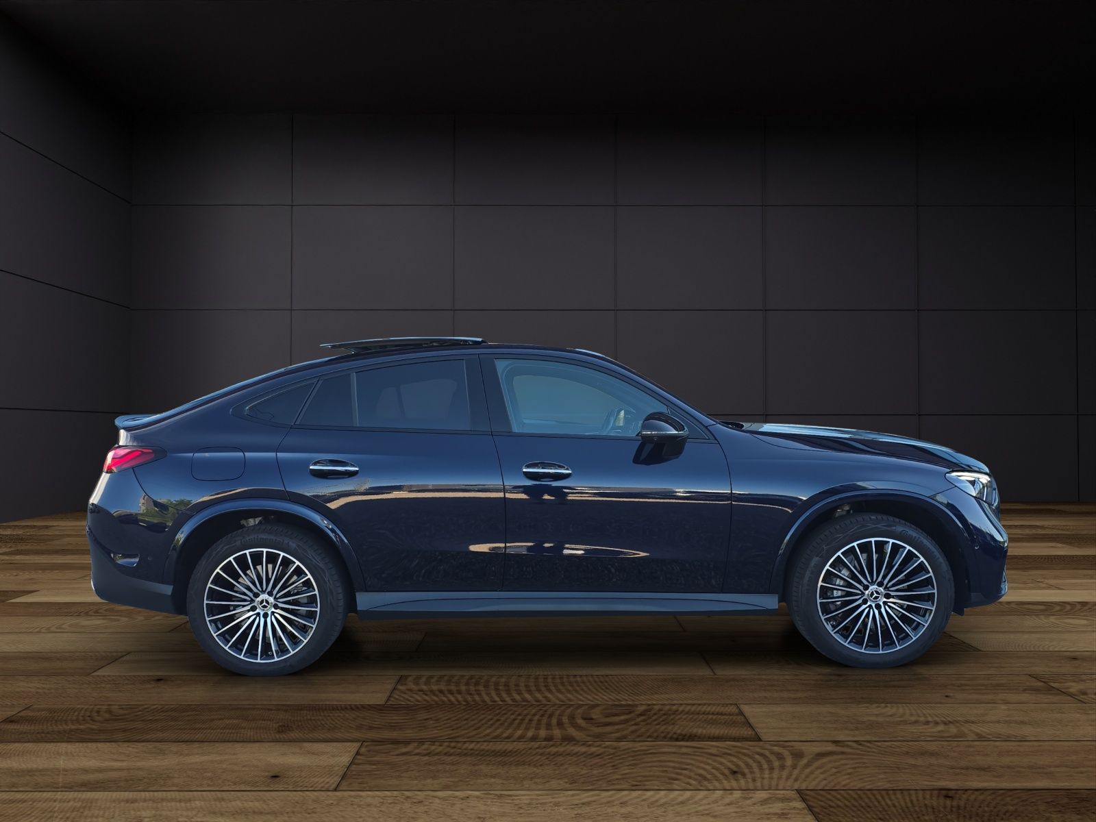 MERCEDES-BENZ GLC 300 GLC Coupé 300 de AMG Line 4Matic 9G-Tronic CH-Fahrzeug-image-4