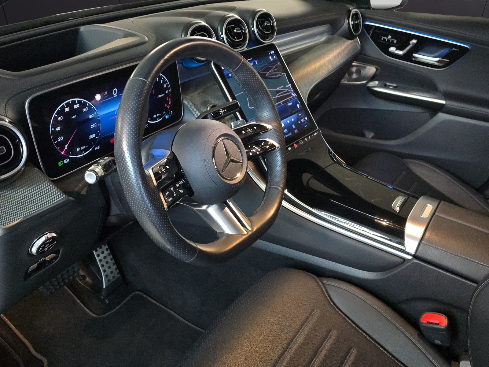 MERCEDES-BENZ GLC Coupé 300 de AMG Line 4Matic 9G-Tronic CH-Fahrzeug-image-9