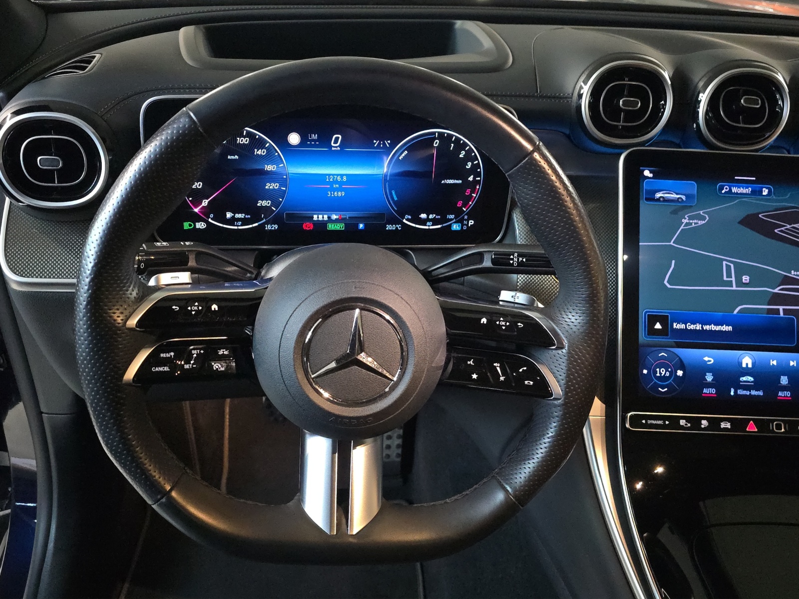 MERCEDES-BENZ GLC Coupé 300 de AMG Line 4Matic 9G-Tronic CH-Fahrzeug-image-11