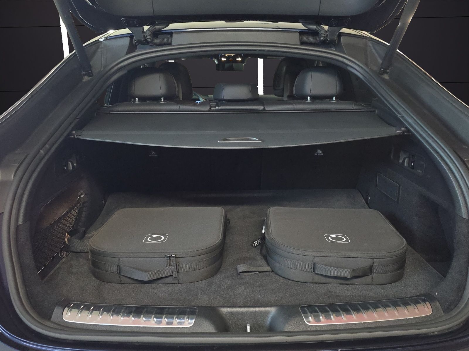 MERCEDES-BENZ GLC 300 GLC Coupé 300 de AMG Line 4Matic 9G-Tronic CH-Fahrzeug-image-23
