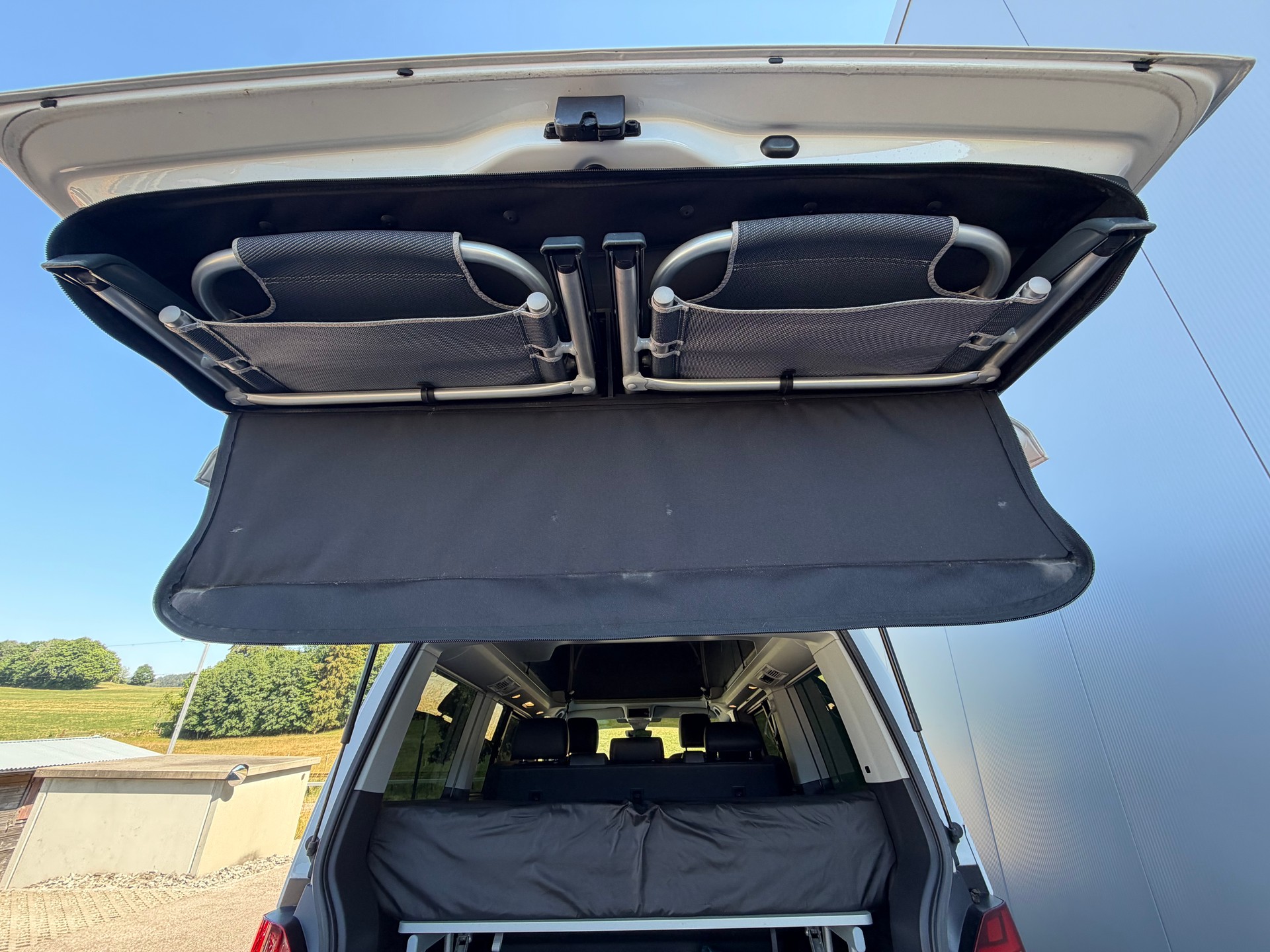 VW T6.1 California 2.0 TDI Beach Liberty DSG-image-14