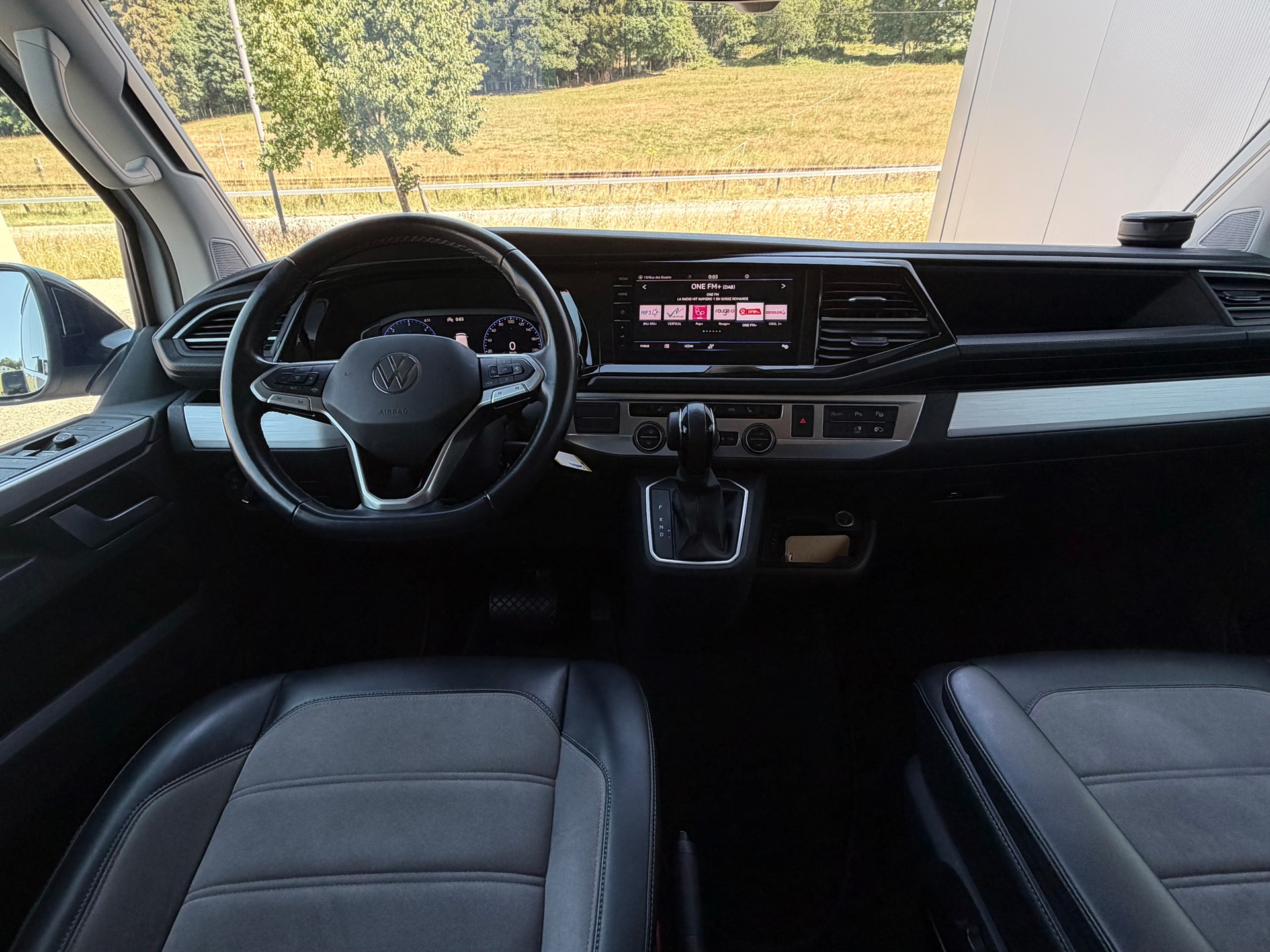 VW T6.1 California 2.0 TDI Beach Liberty DSG-image-8