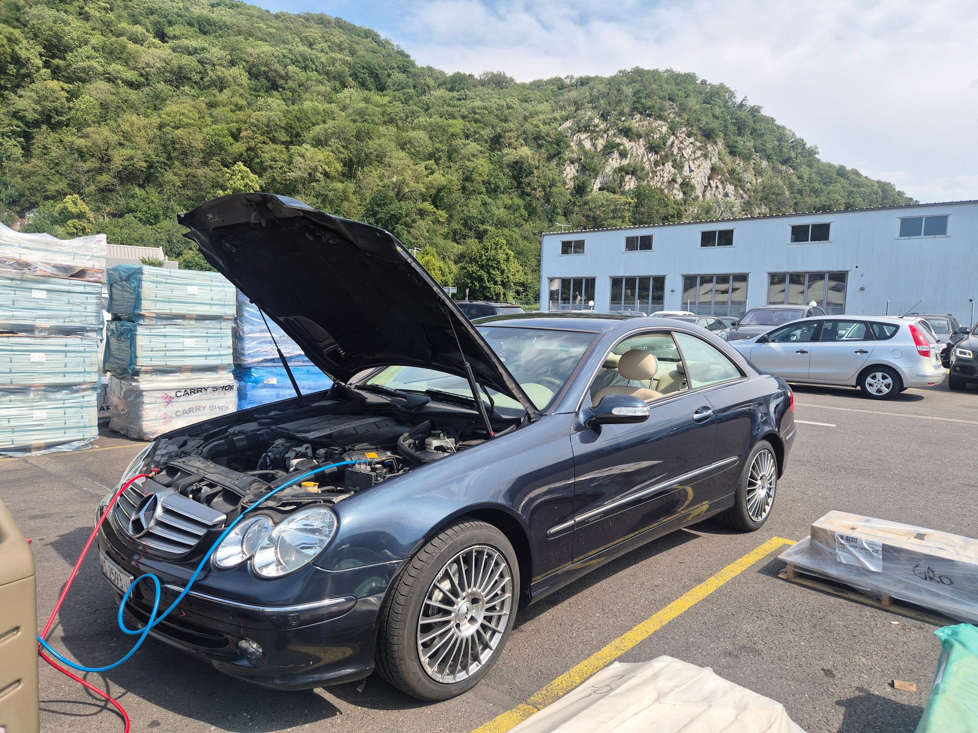 MERCEDES-BENZ CLK 320 Avantgarde Automatic-image-3