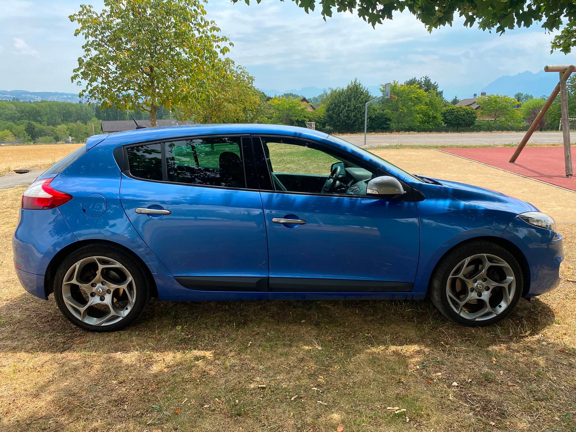 RENAULT Mégane 2.0 16V Turbo Privilège << écran cassé >>-image-6