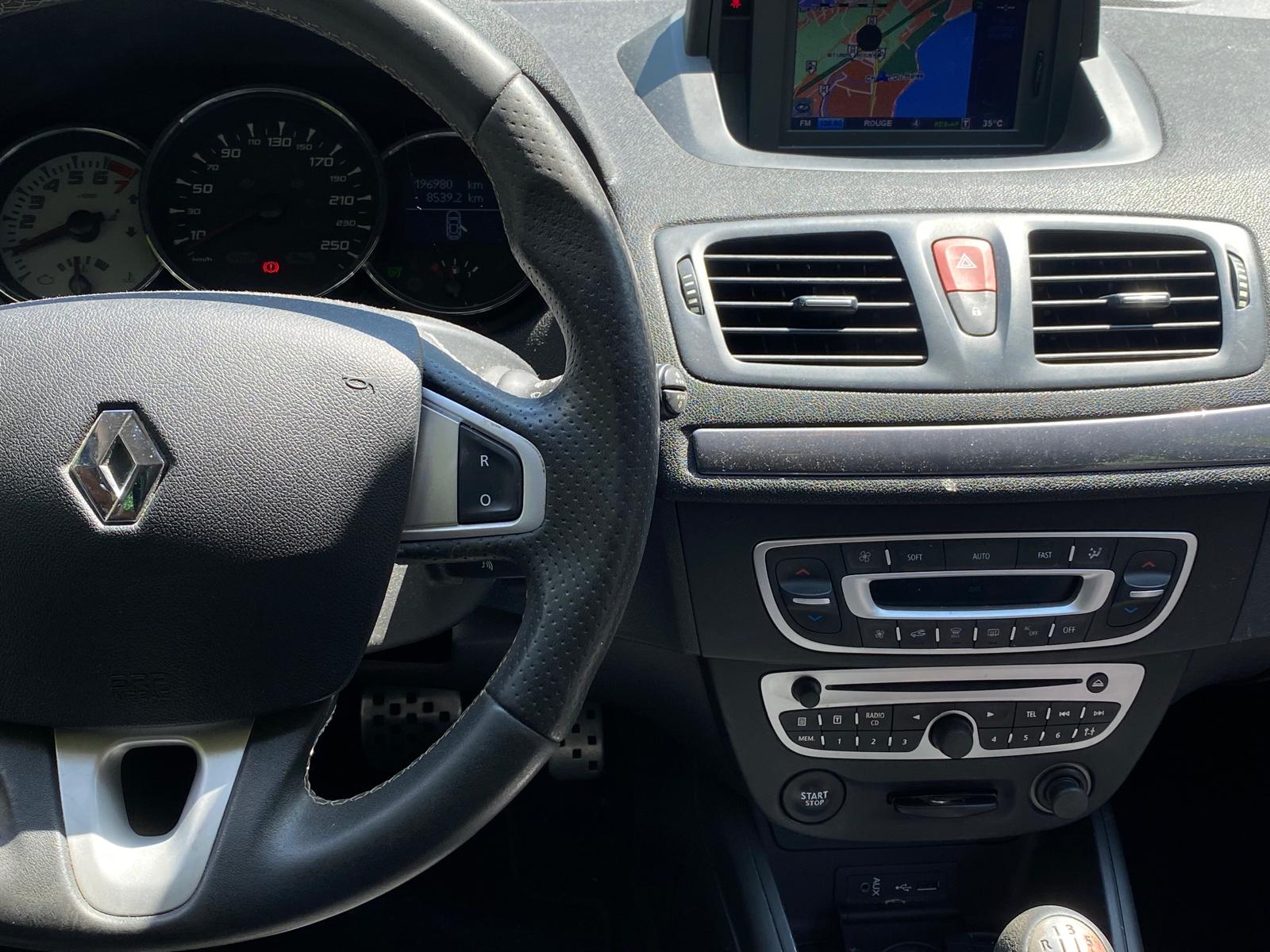 RENAULT Mégane 2.0 16V Turbo Privilège-image-21