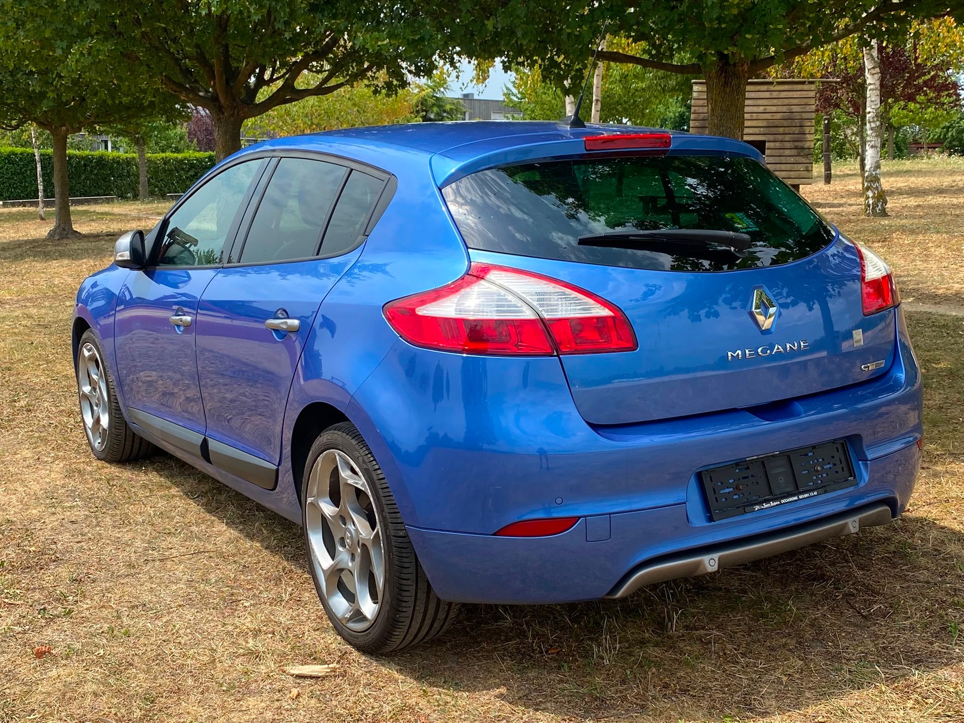 RENAULT Mégane 2.0 16V Turbo Privilège << écran cassé >>-image-3