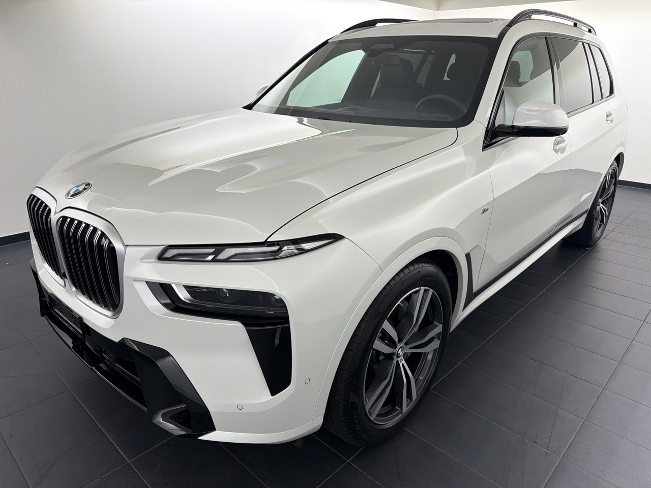 BMW X7 xDr 48V 40d M Sport-image-0