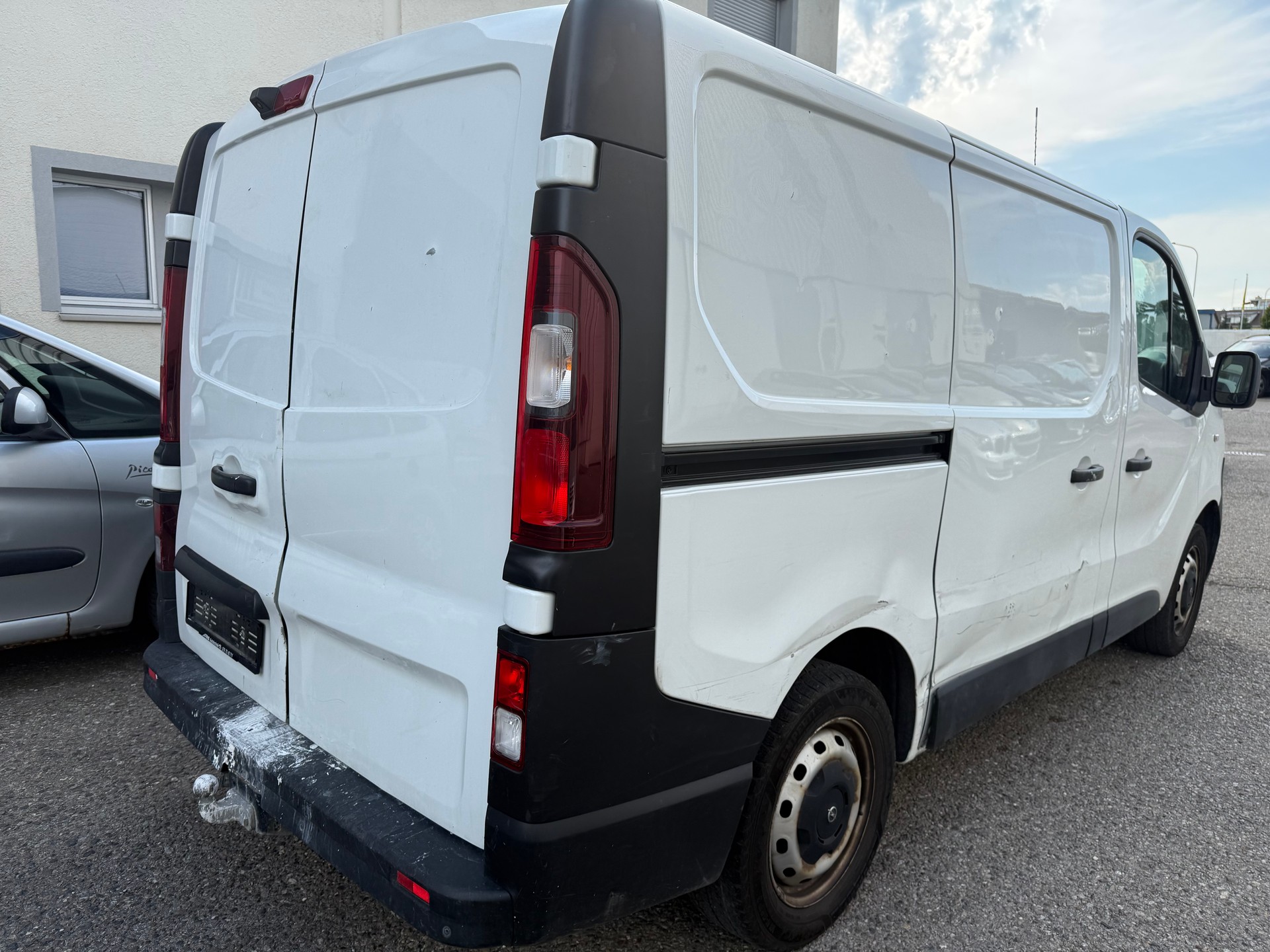 OPEL Vivaro 1.6 CDTI 2.9t L1H1-image-10