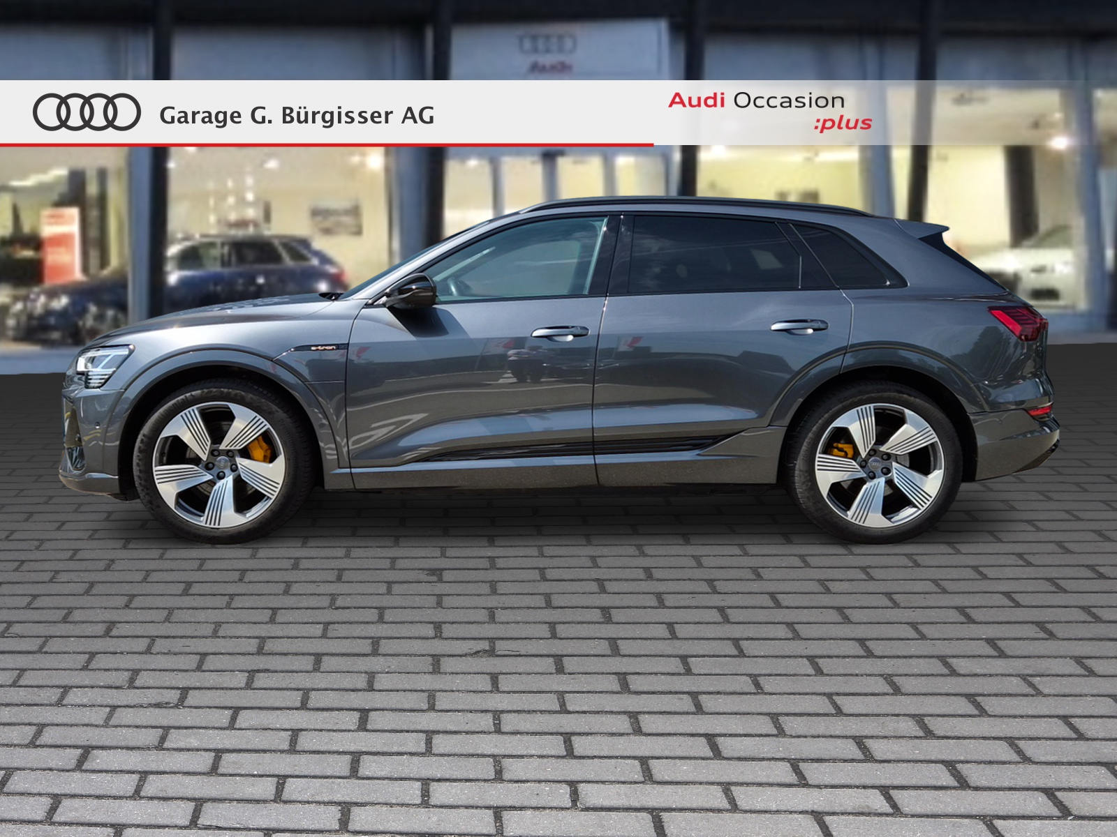 AUDI audi e-tron 55 S Line Black Edition quattro Daytonagrau Perleffekt-showroom-element-2